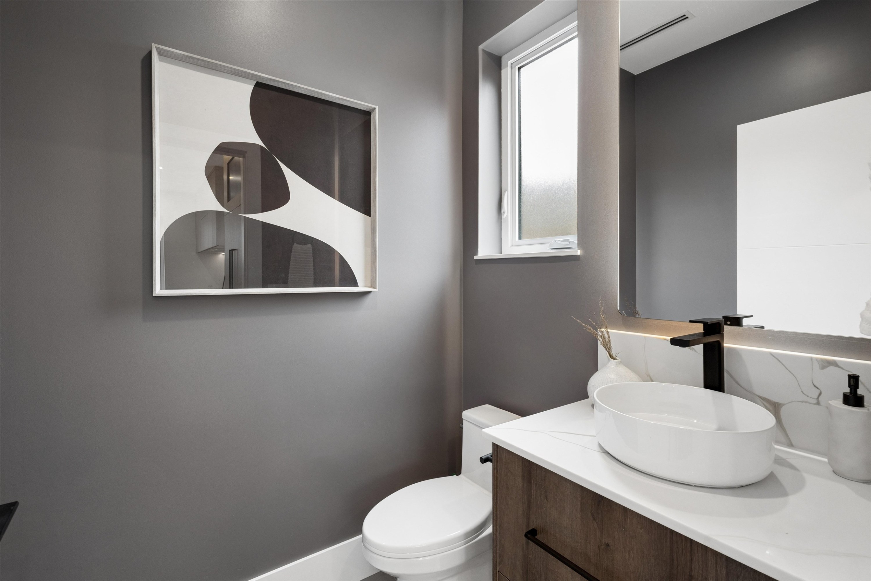 1-3639 46Th Avenue E, Vancouver, BC