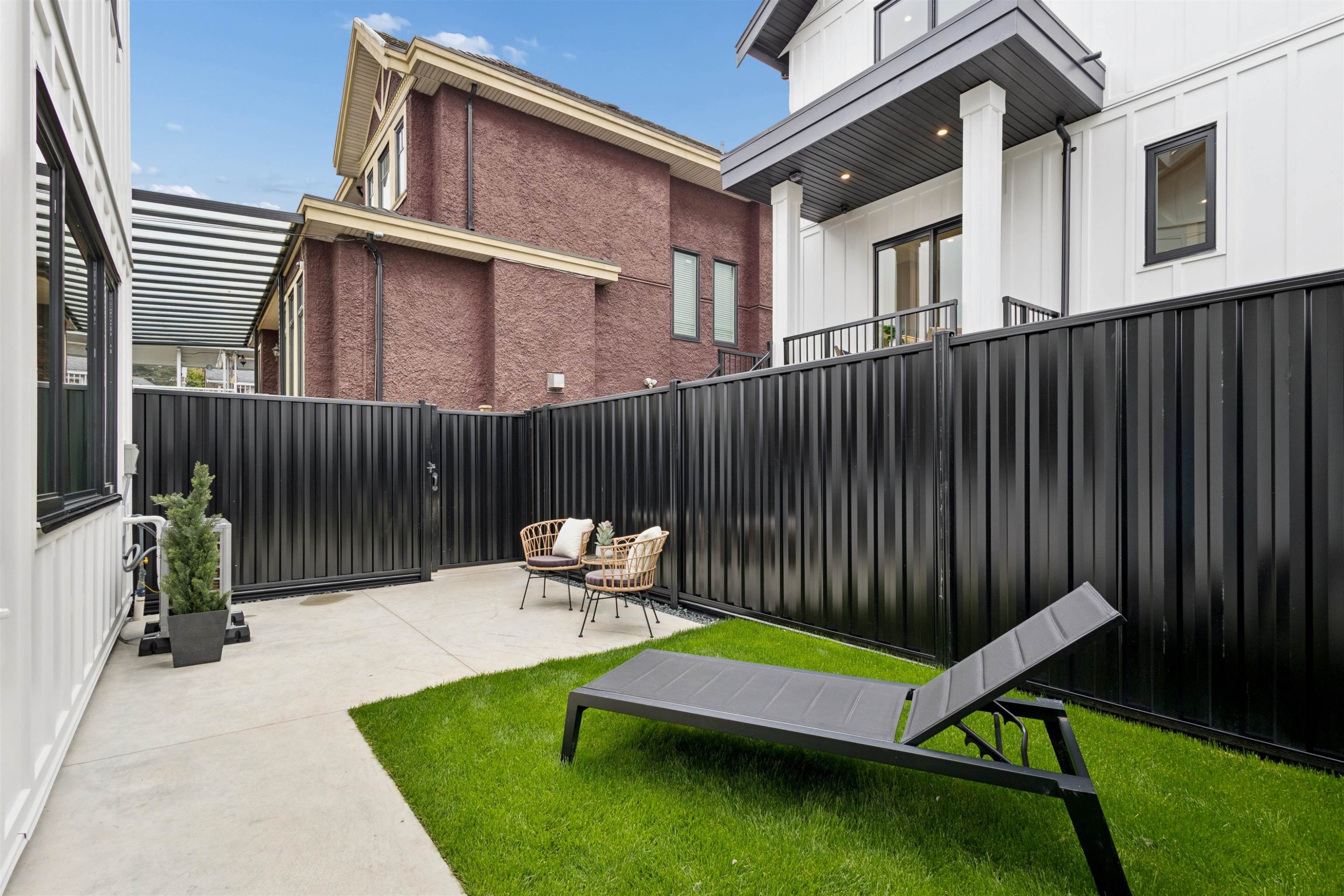 1-3639 46Th Avenue E, Vancouver, BC