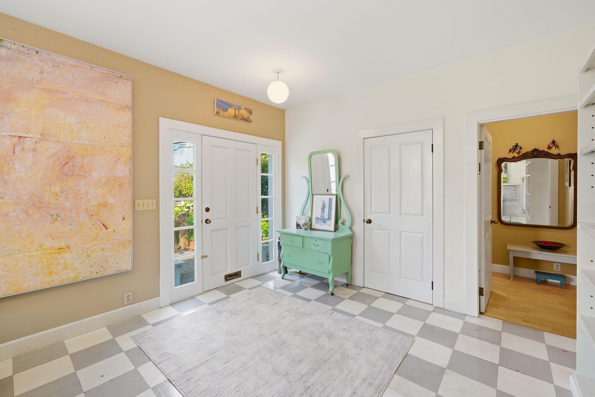 1620 20Th Avenue E, Vancouver, BC