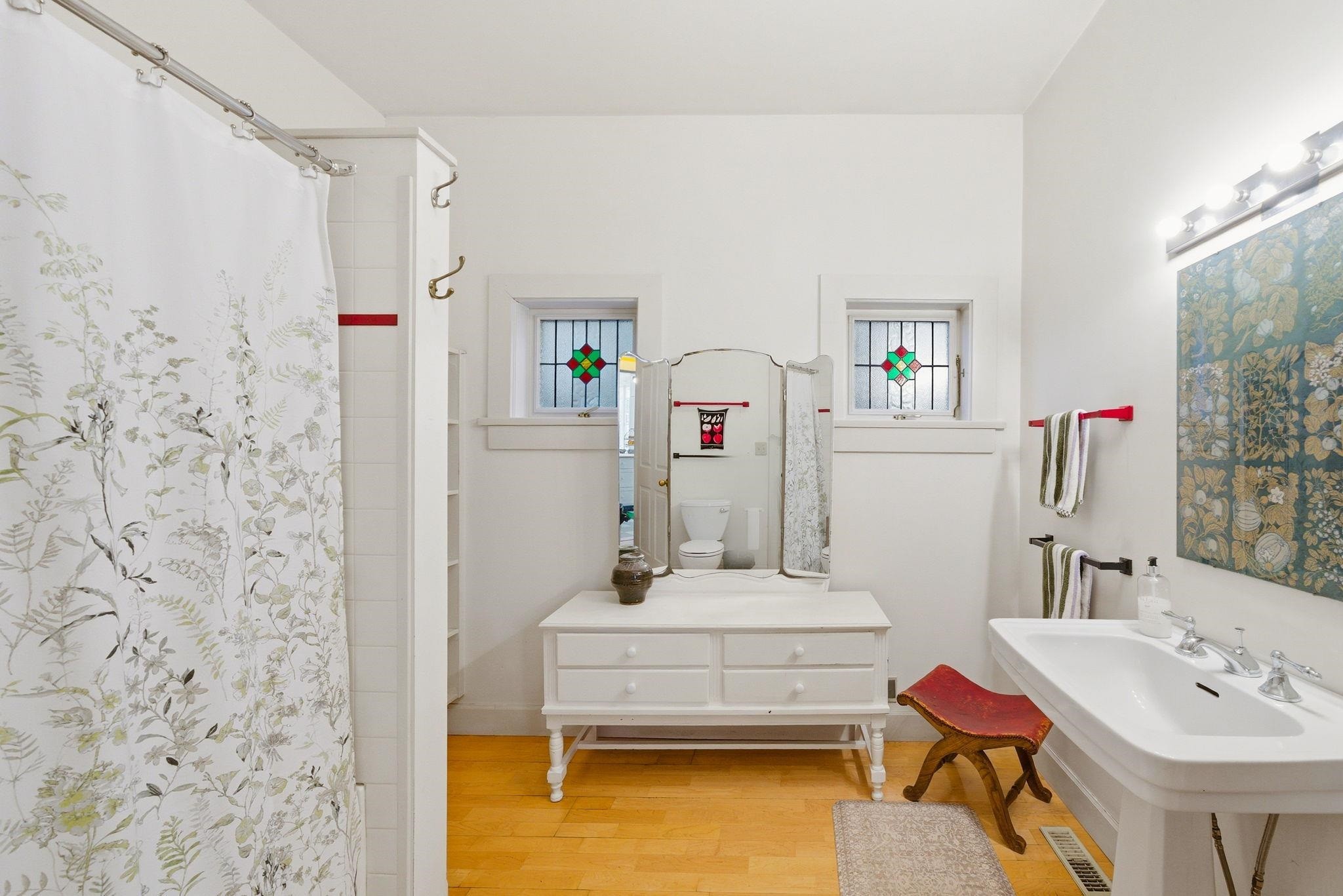 1620 20Th Avenue E, Vancouver, BC
