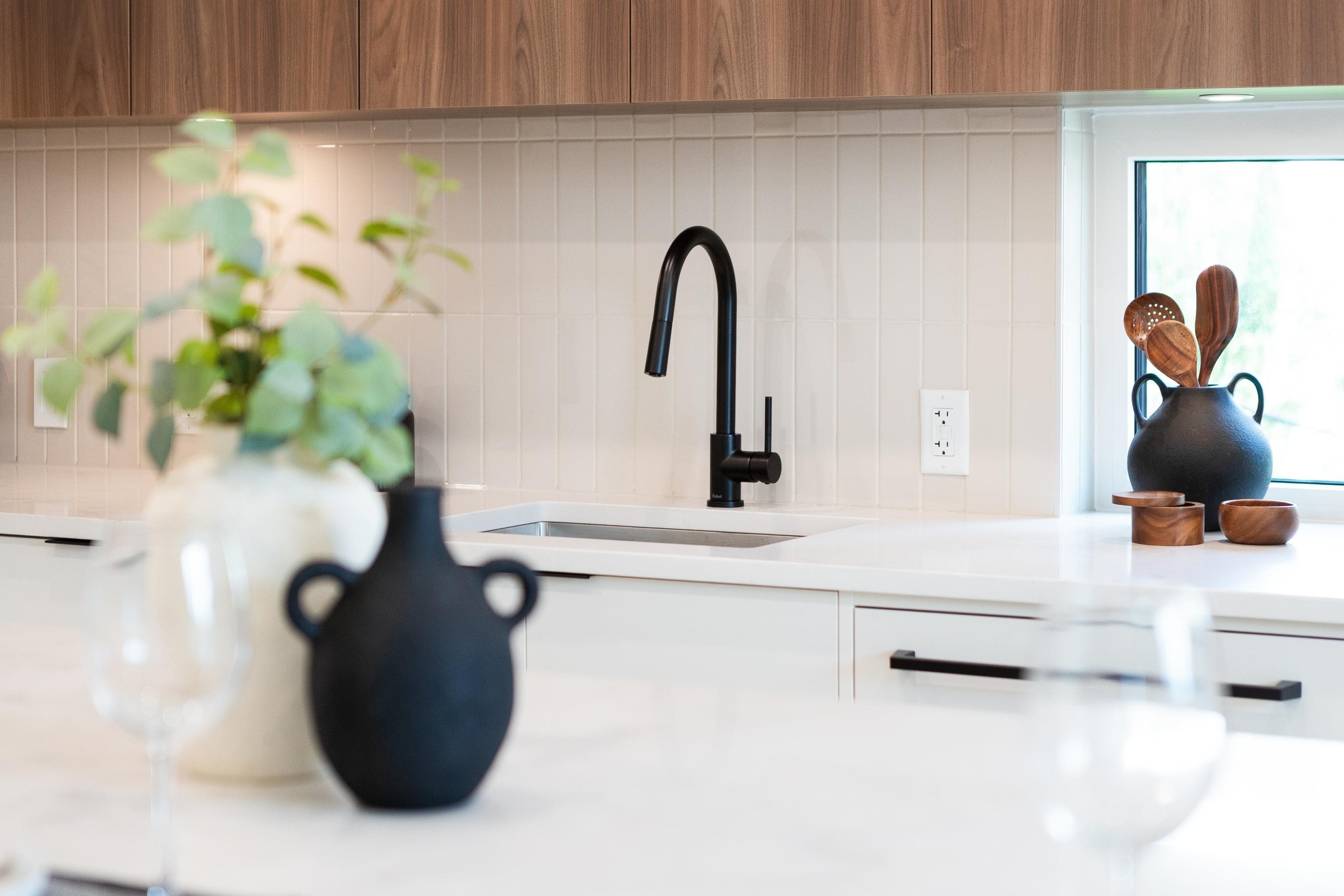 122-1552 3Rd Avenue E, Vancouver, BC