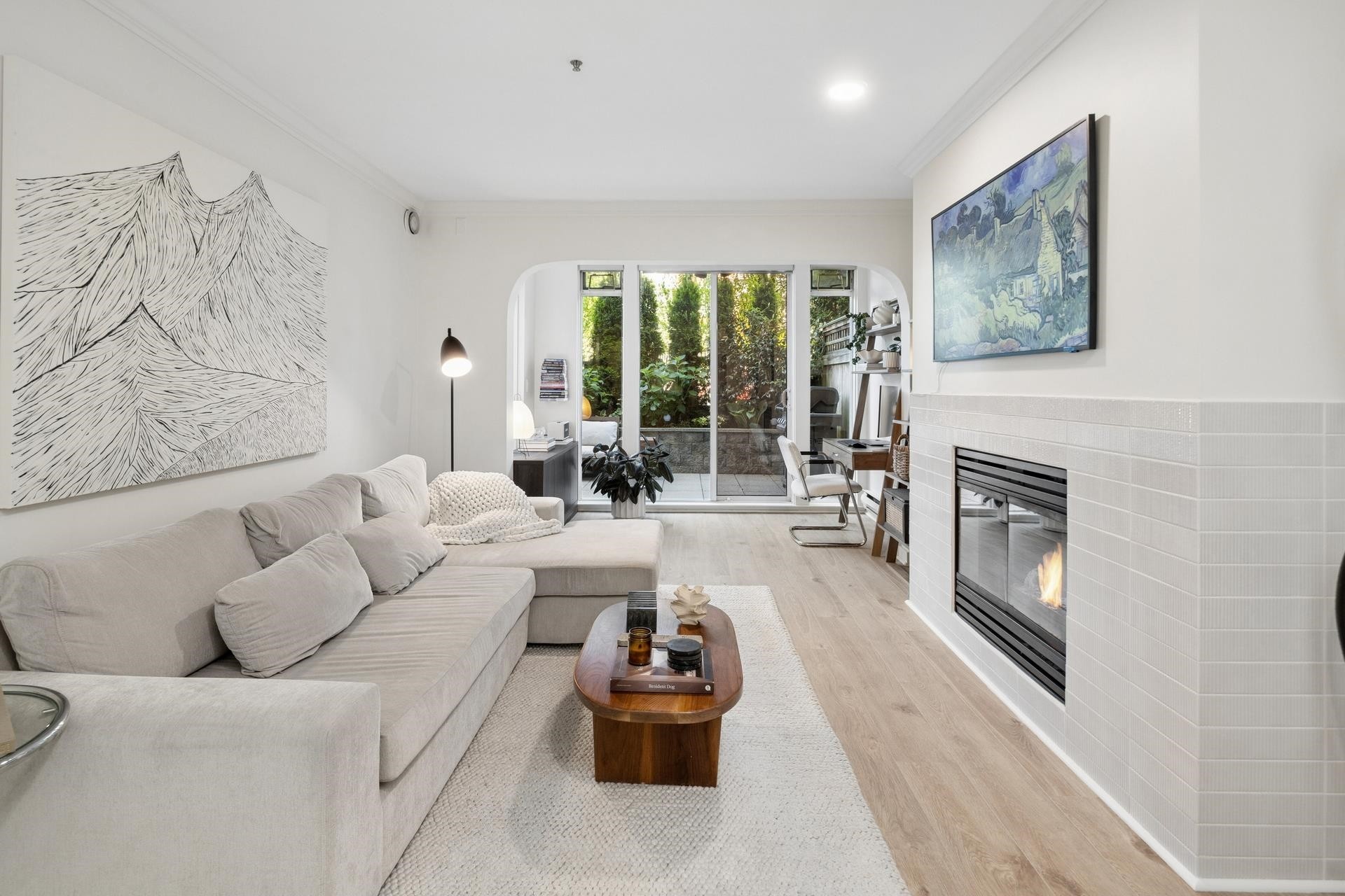 114-155 3Rd Street E, North Vancouver, BC