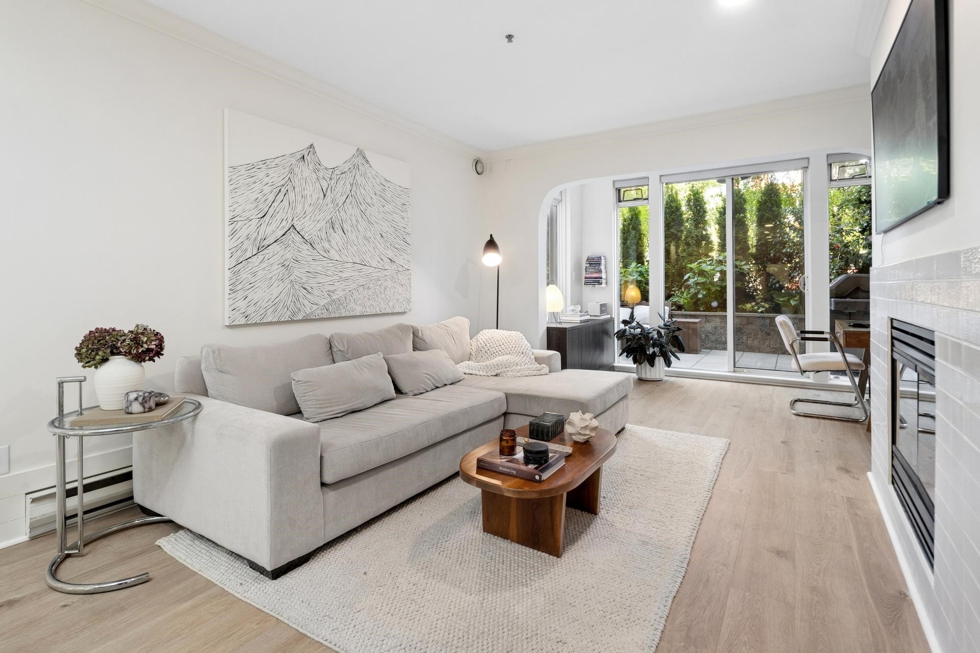 114-155 3Rd Street E, North Vancouver, BC