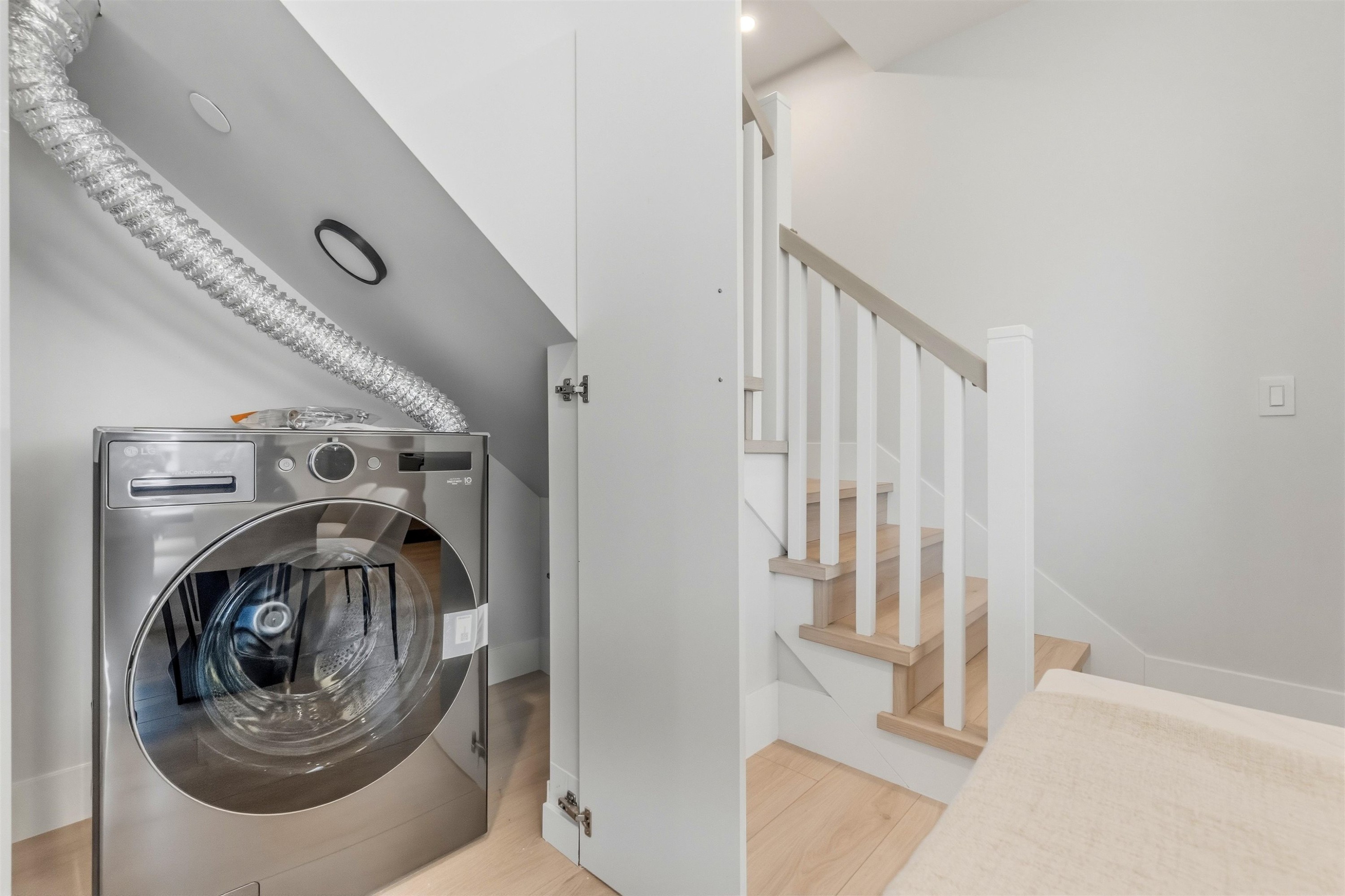 2743 Mcgill Street, Vancouver, BC