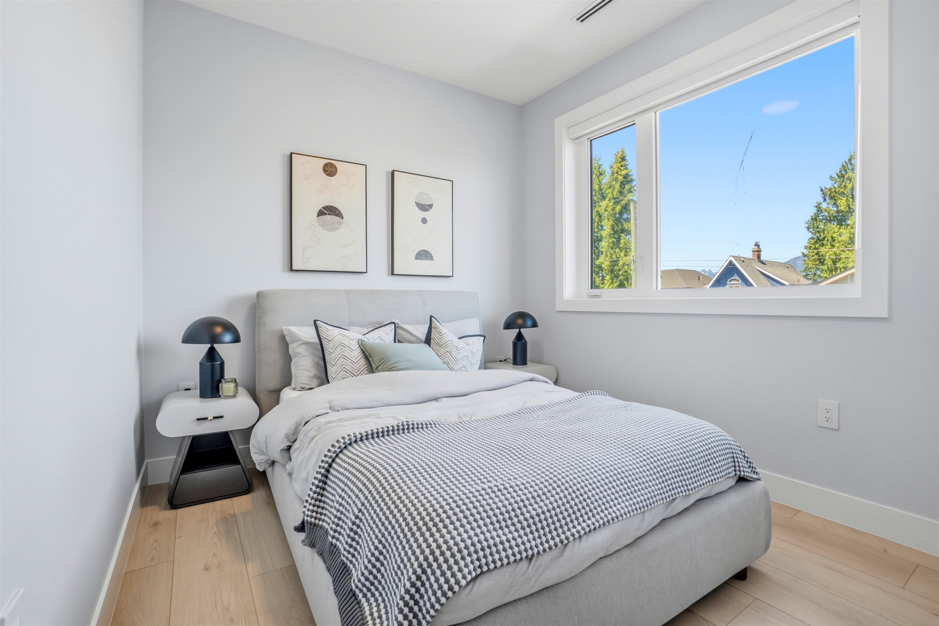 2743 Mcgill Street, Vancouver, BC