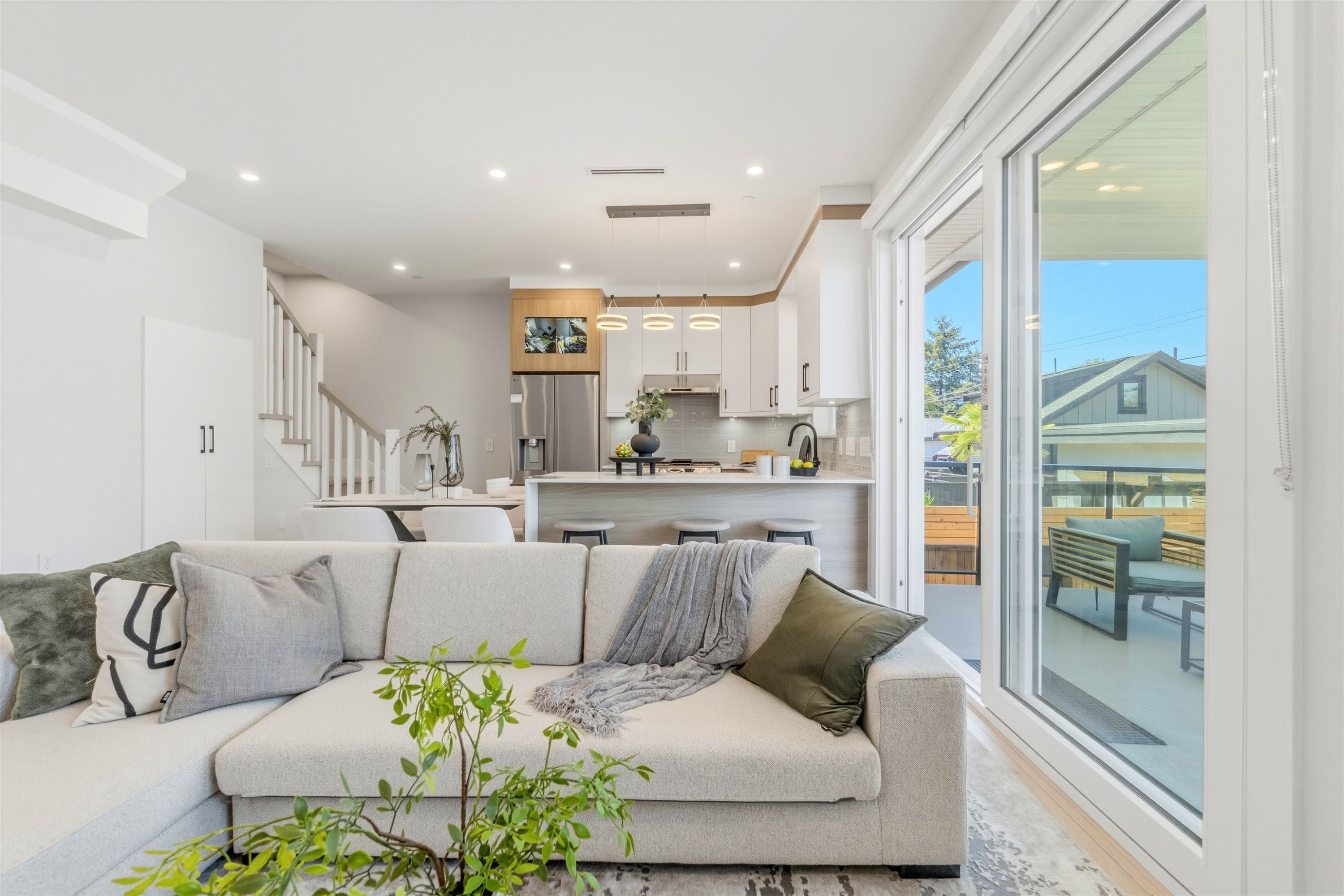 2743 Mcgill Street, Vancouver, BC