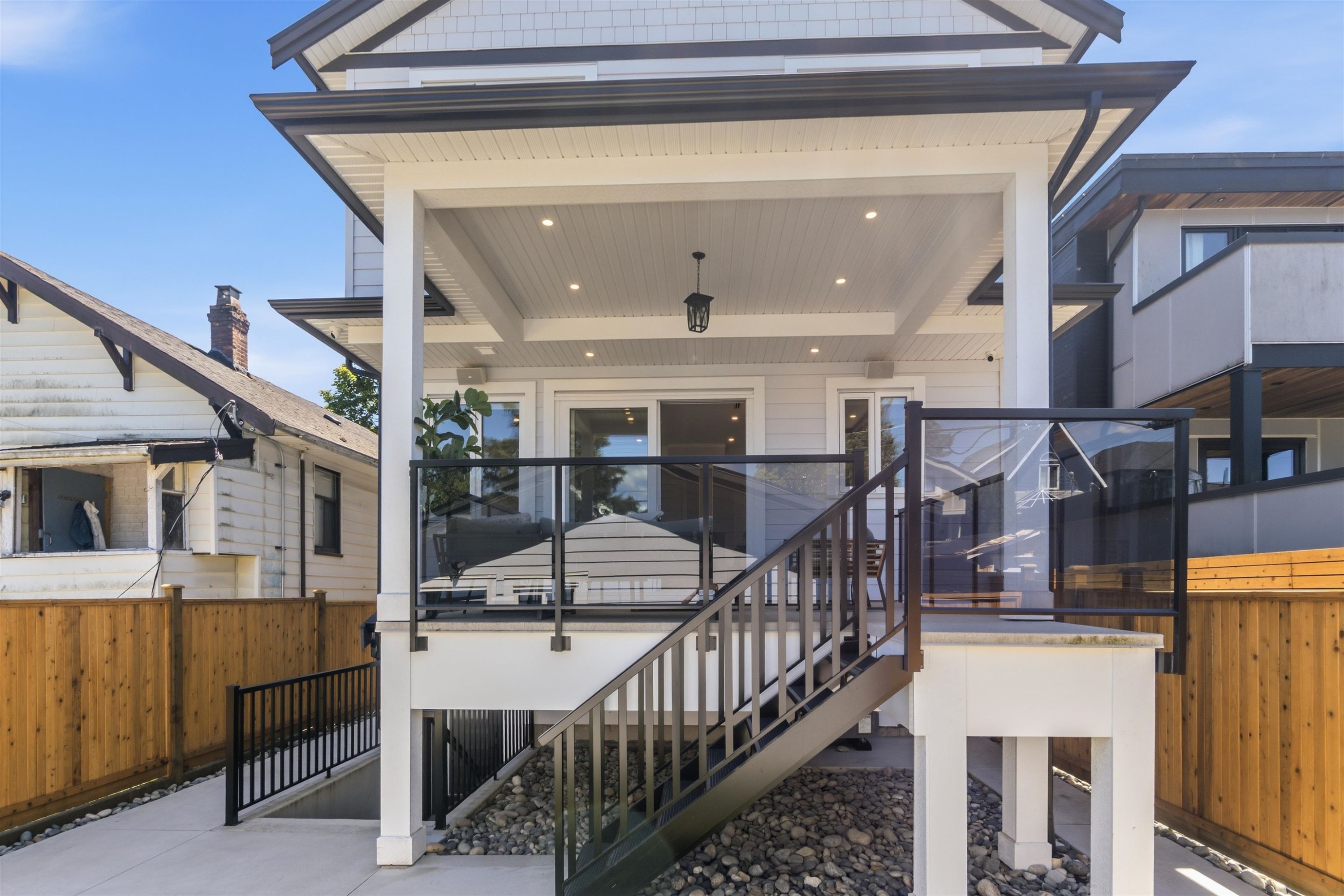 2743 Mcgill Street, Vancouver, BC