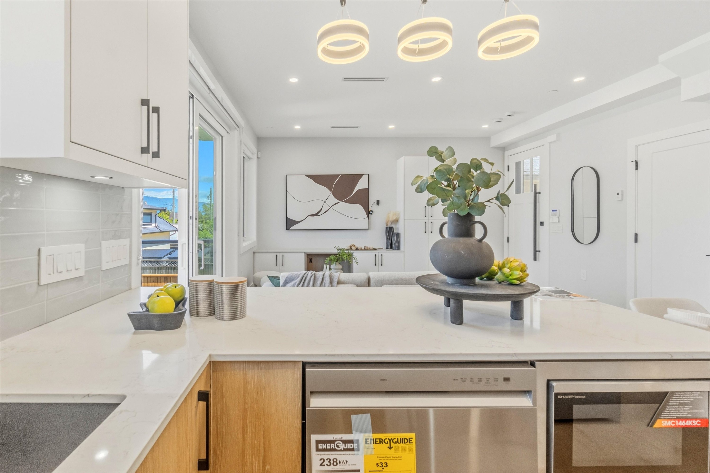 2743 Mcgill Street, Vancouver, BC