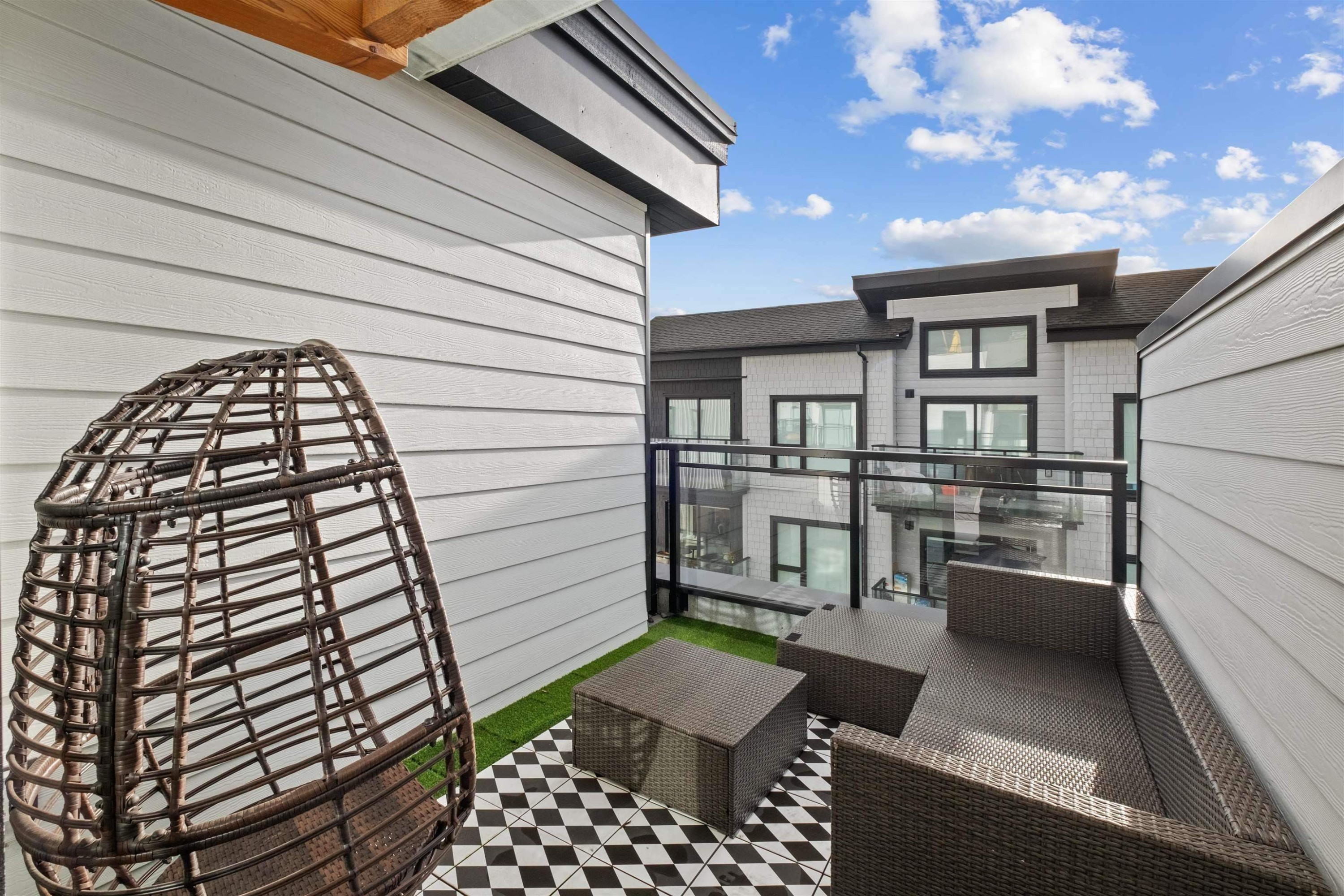 137-535 2Nd Street E, North Vancouver, BC