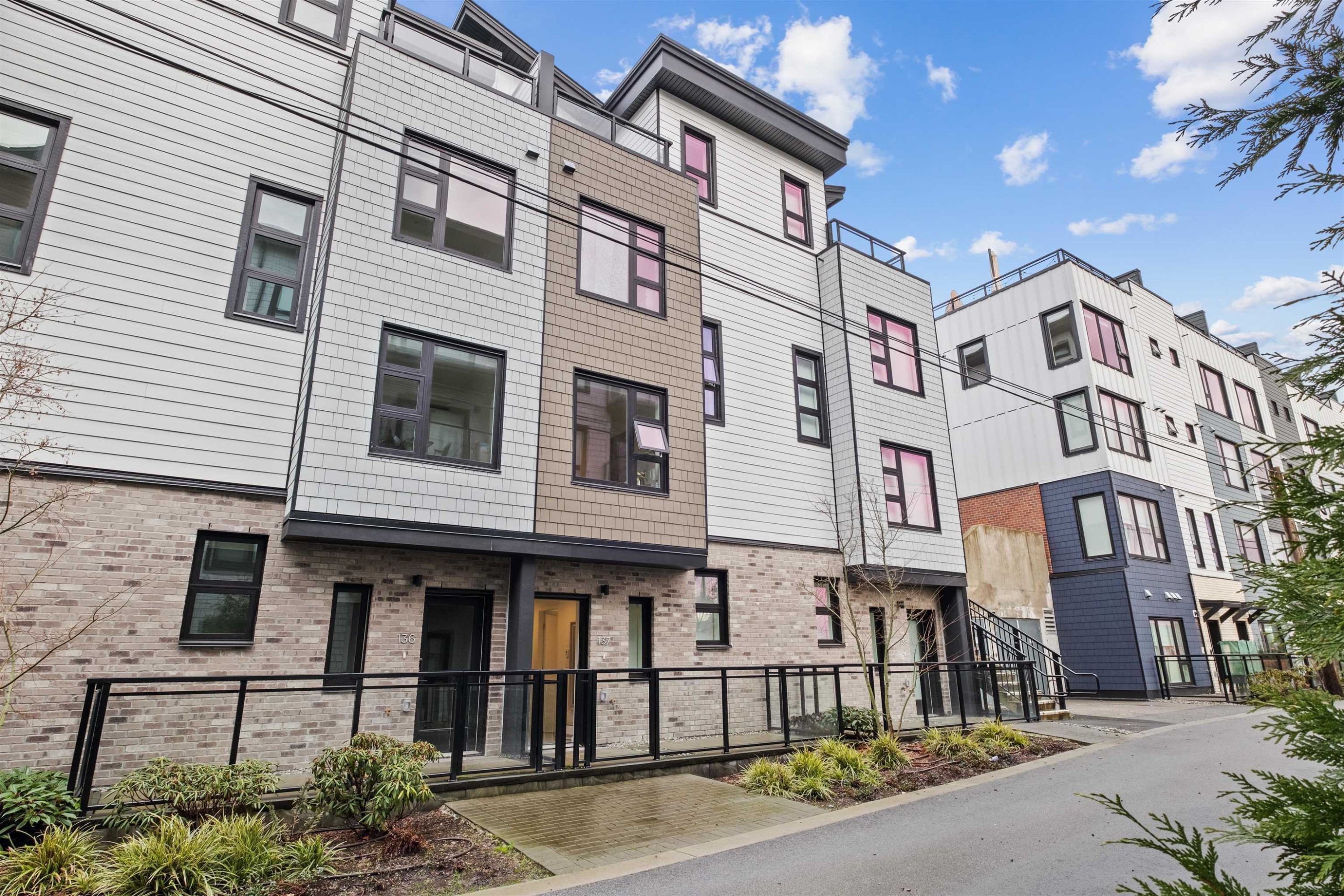 137-535 2Nd Street E, North Vancouver, BC