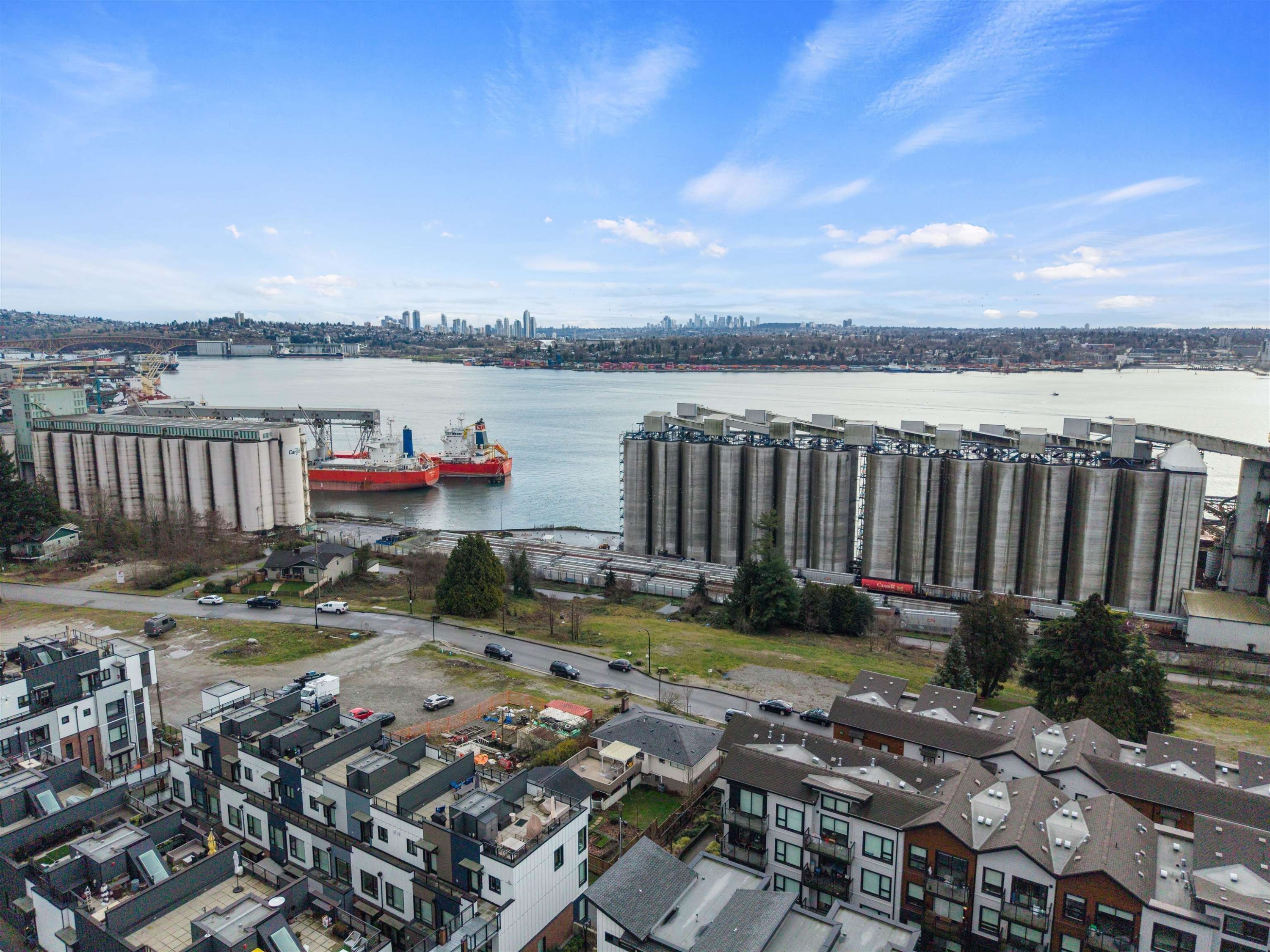 137-535 2Nd Street E, North Vancouver, BC