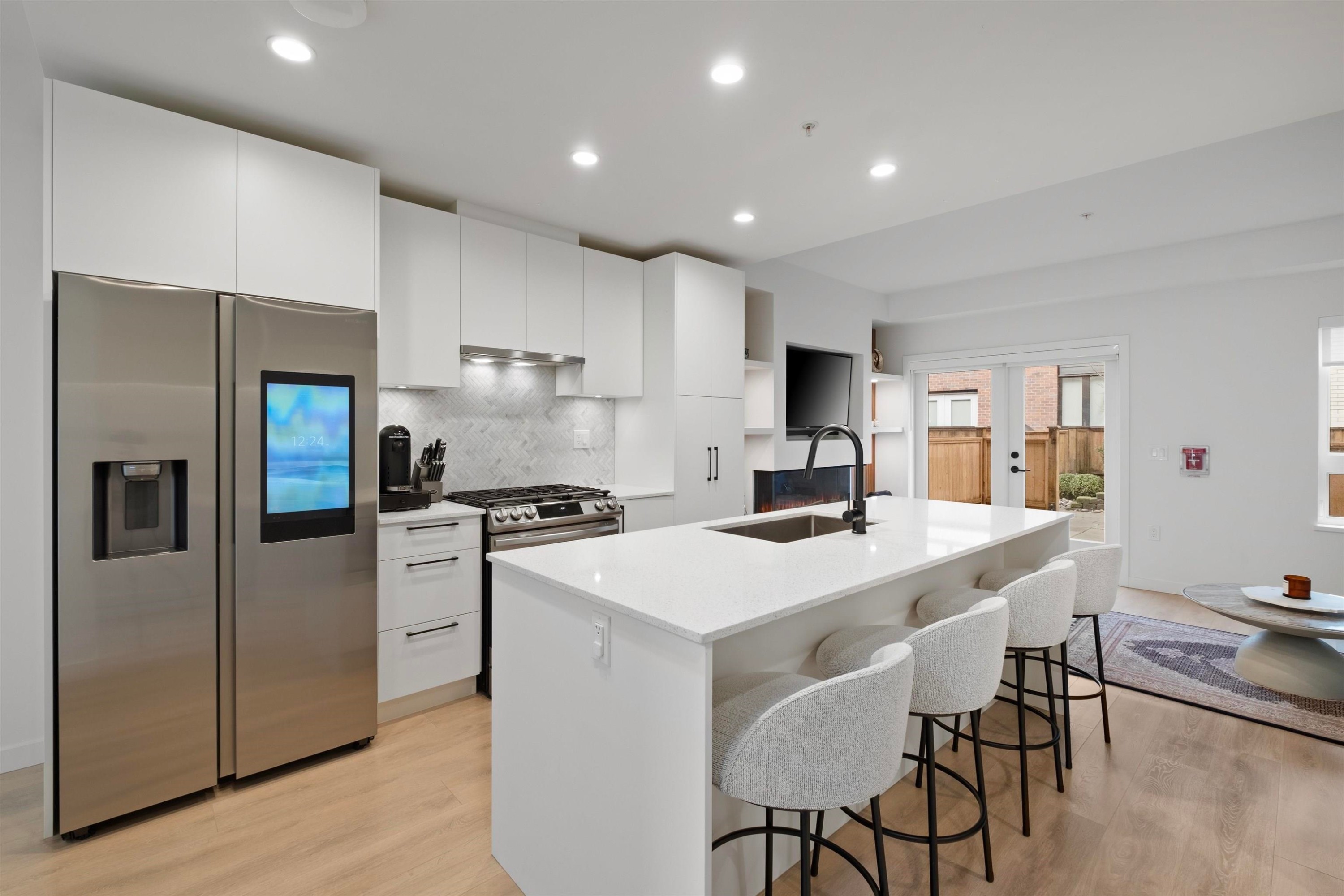 137-535 2Nd Street E, North Vancouver, BC