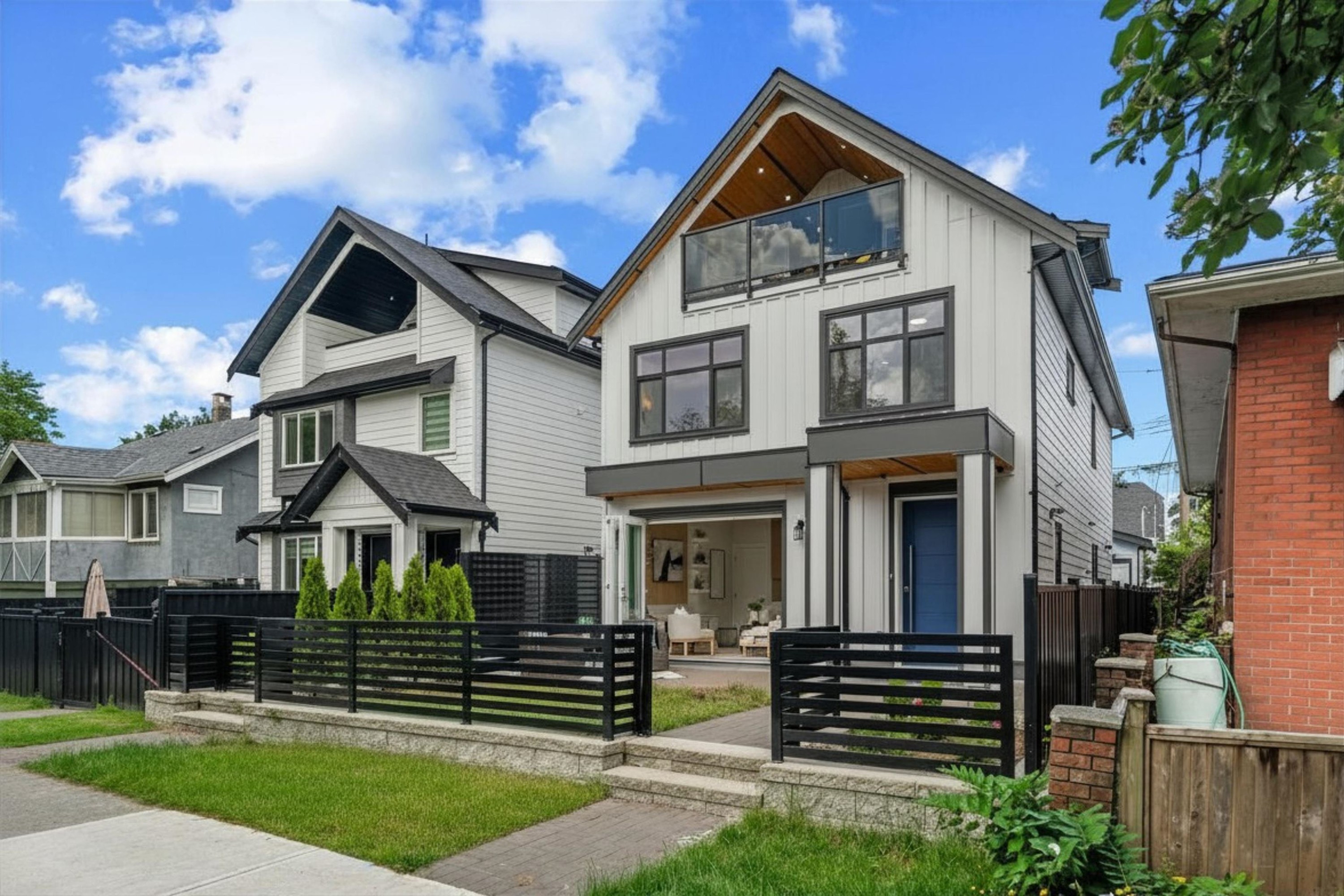 2371 Adanac Street, Vancouver, BC
