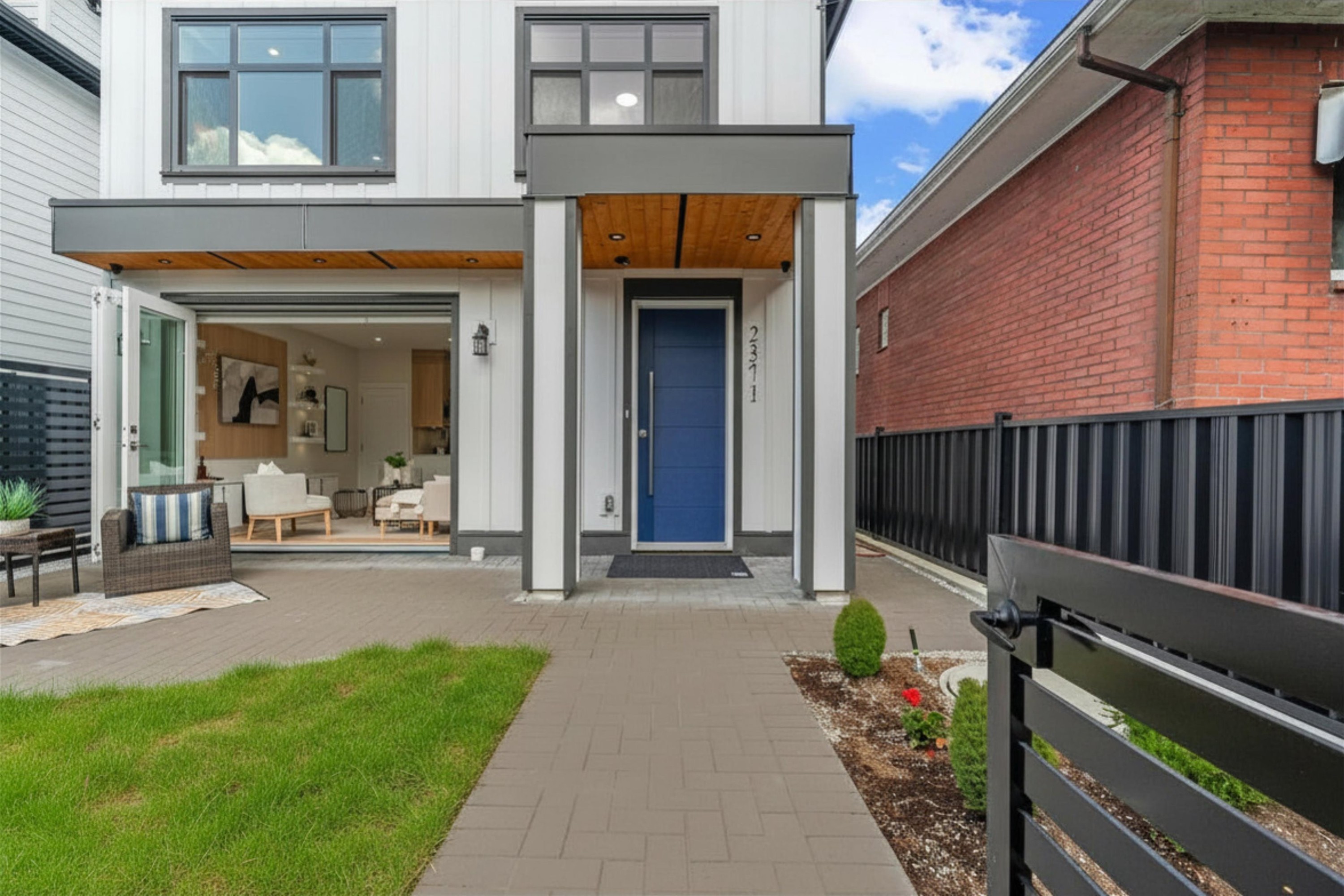 2371 Adanac Street, Vancouver, BC