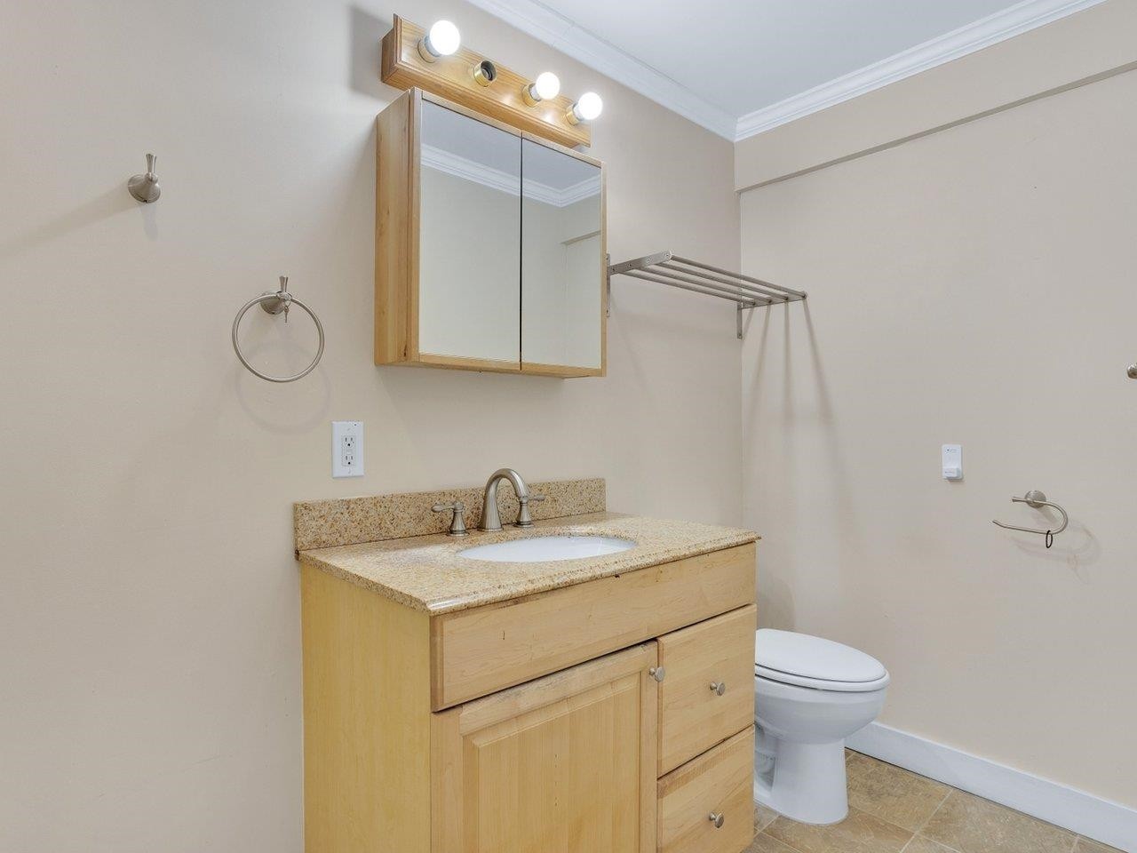 6500 Azure Road, Richmond, BC