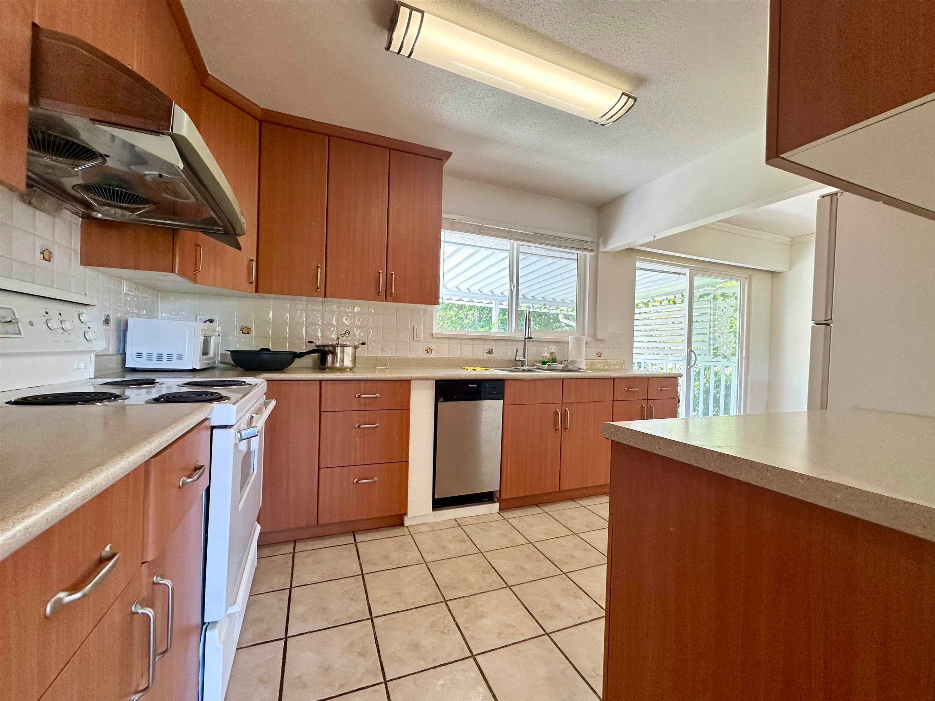9511 Pinewell Crescent, Richmond, BC