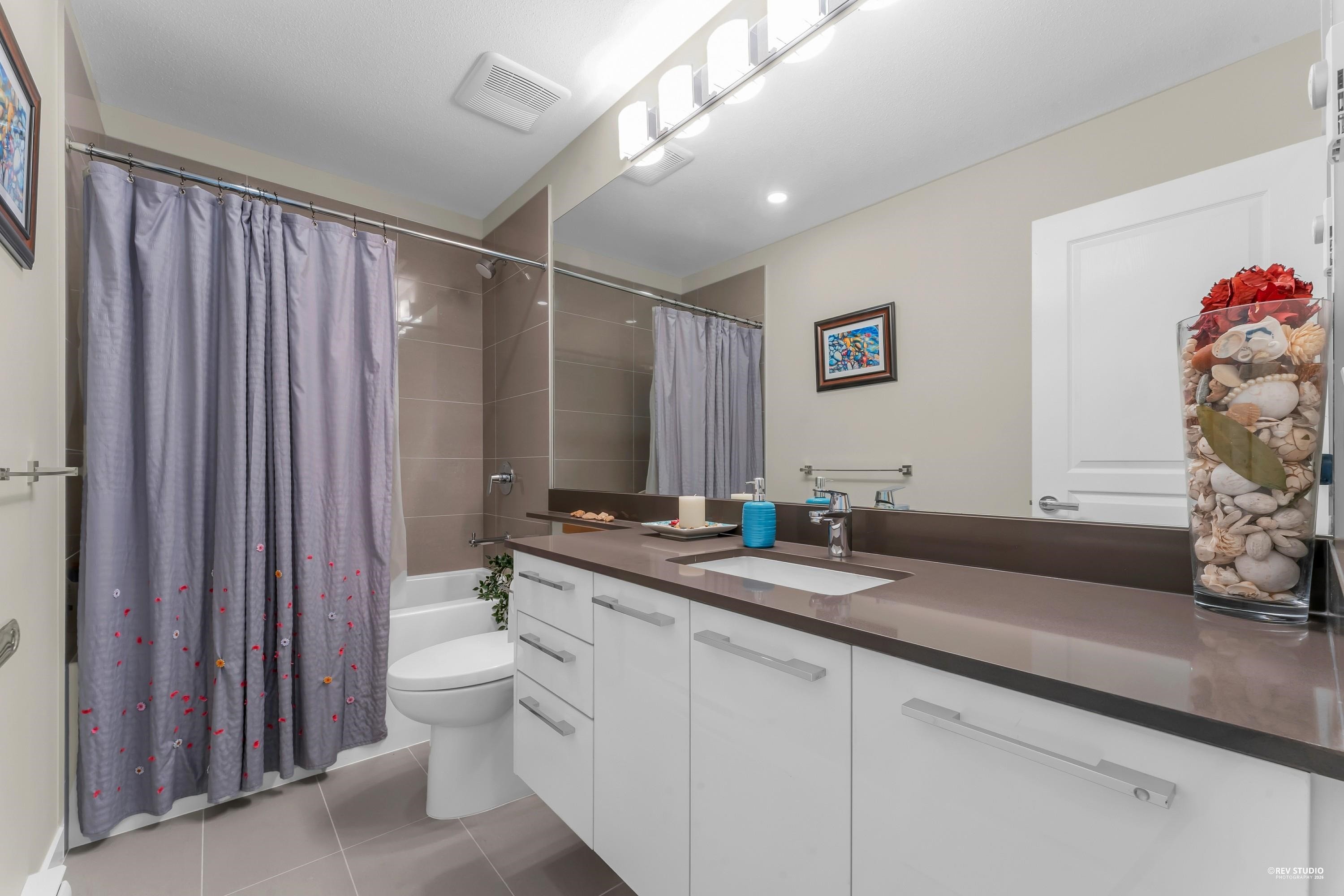12B-5551 Admiral Way, Delta, BC