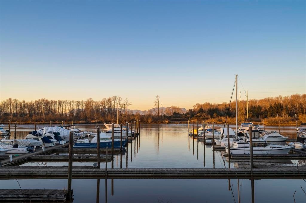 12B-5551 Admiral Way, Delta, BC