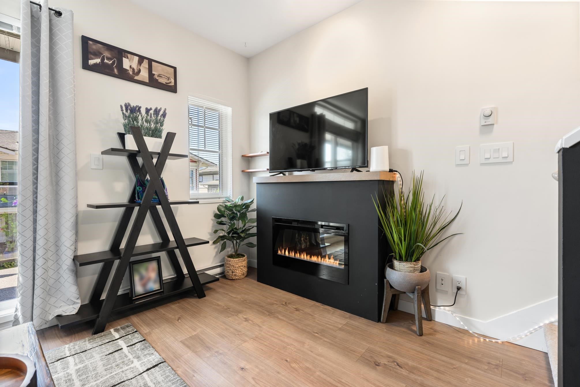 5934 Oldmill Lane, Sechelt, BC