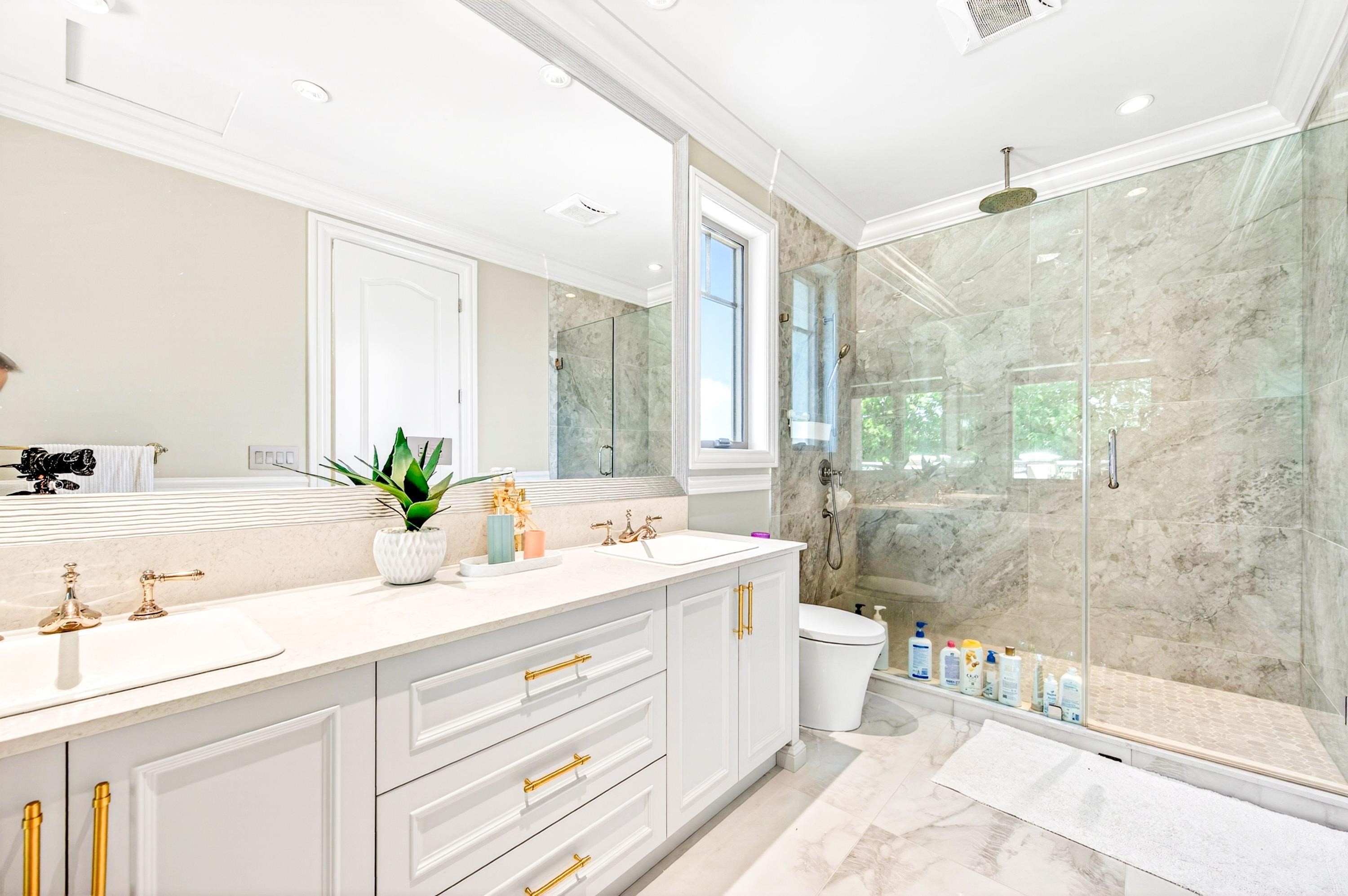 8520 Elsmore Road, Richmond, BC