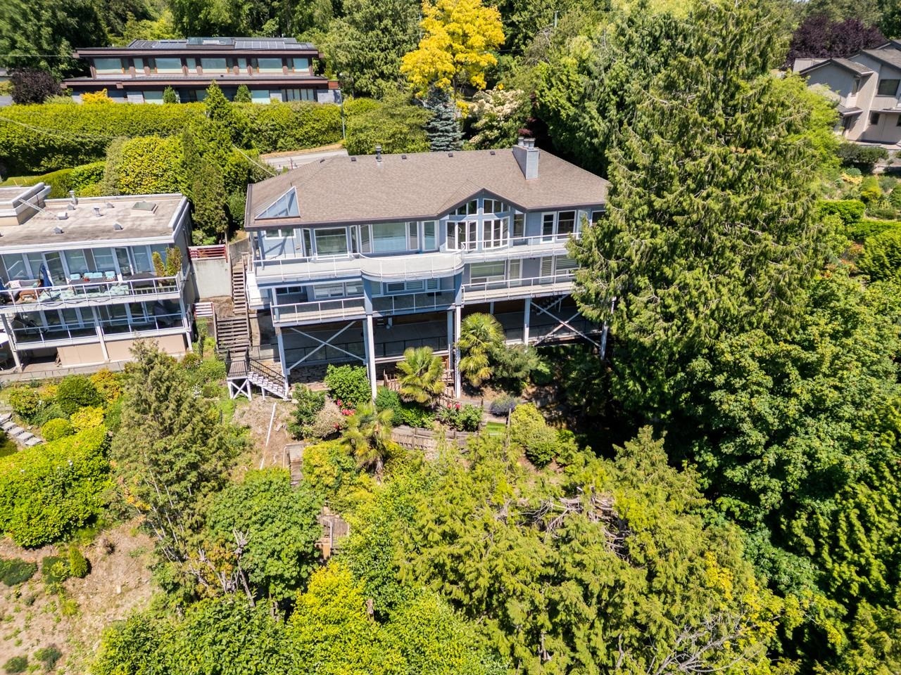 2408 Marine Drive Sw, Vancouver, BC