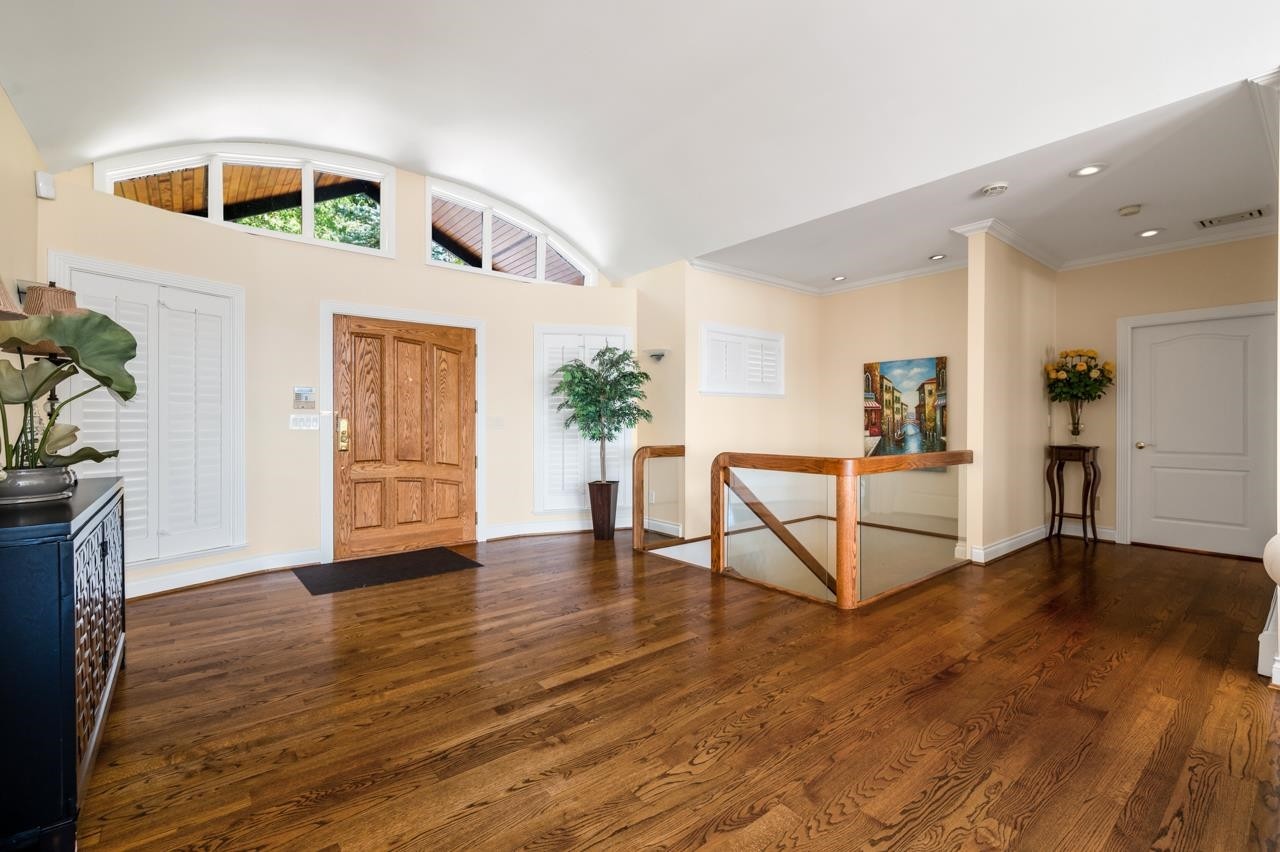 2408 Marine Drive Sw, Vancouver, BC
