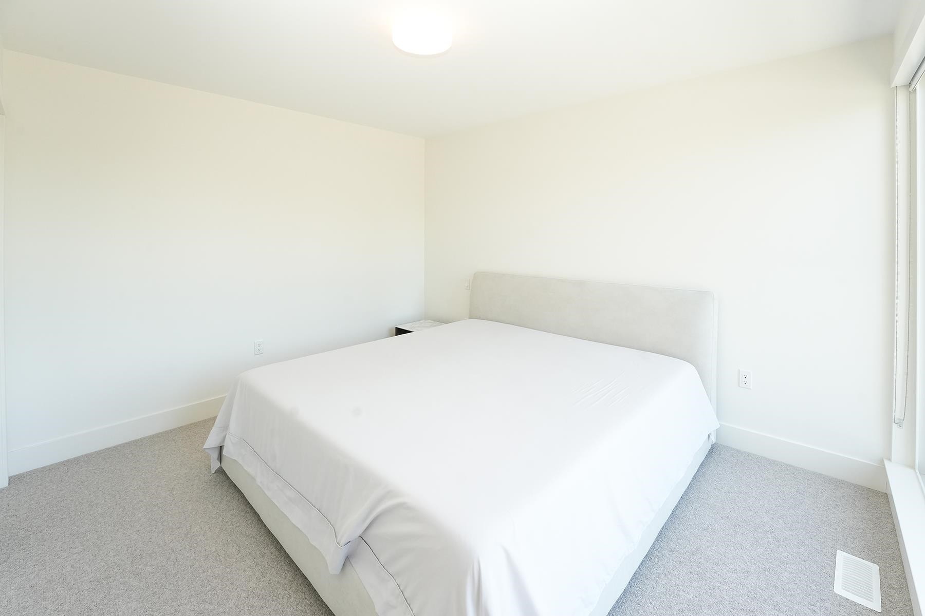 6840 Oak Street, Vancouver, BC