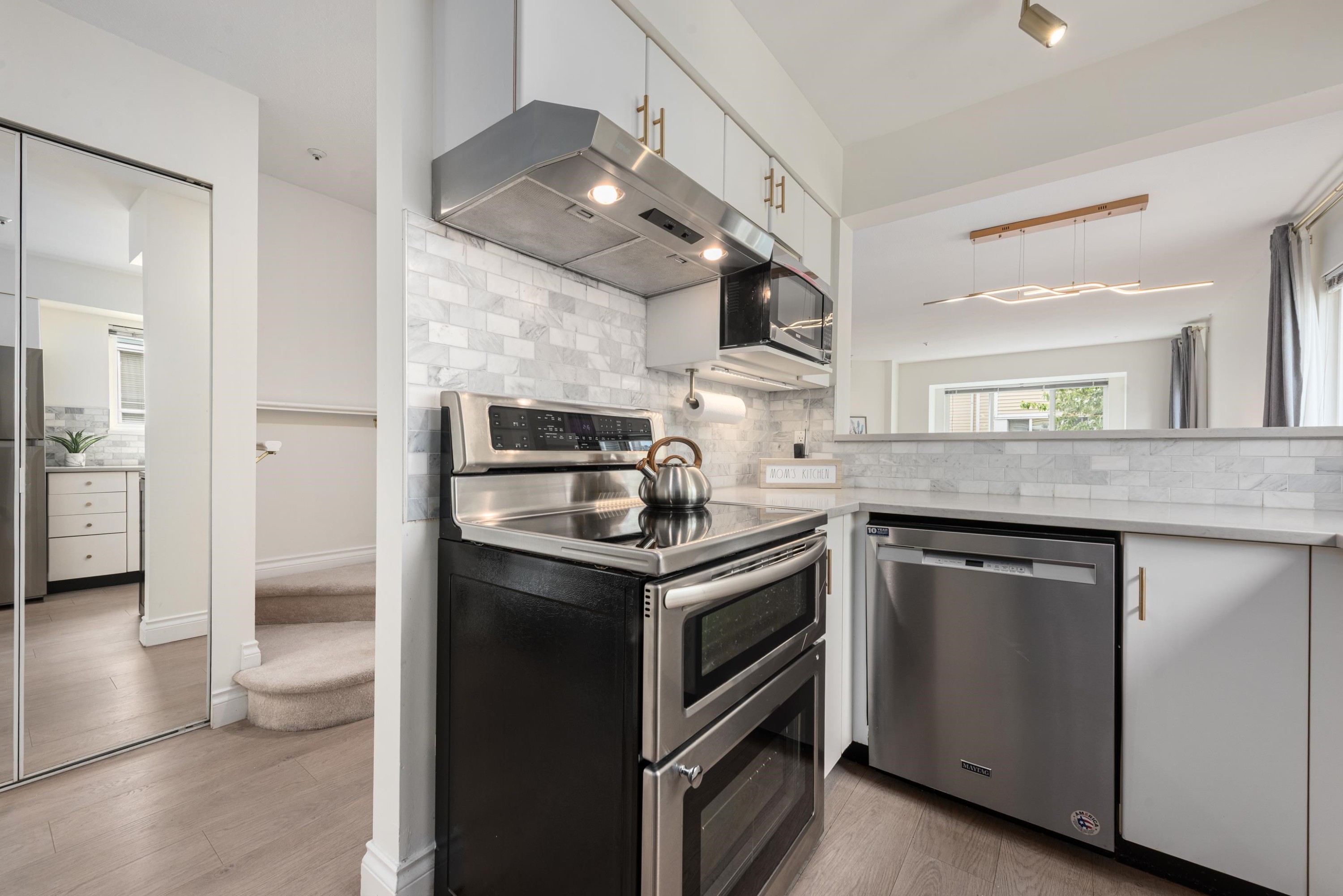 8431 Jellicoe Street, Vancouver, BC