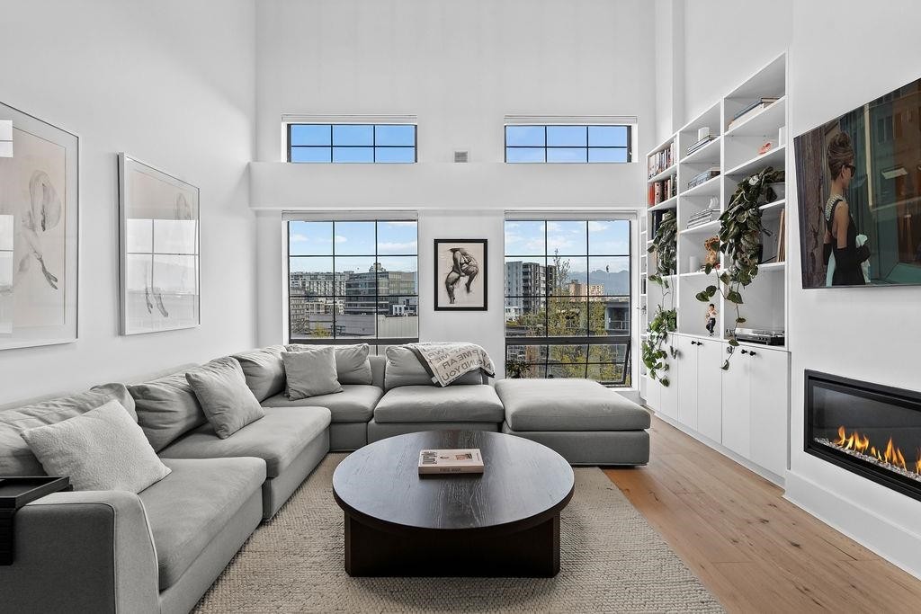 417-237 4Th Avenue E, Vancouver, BC