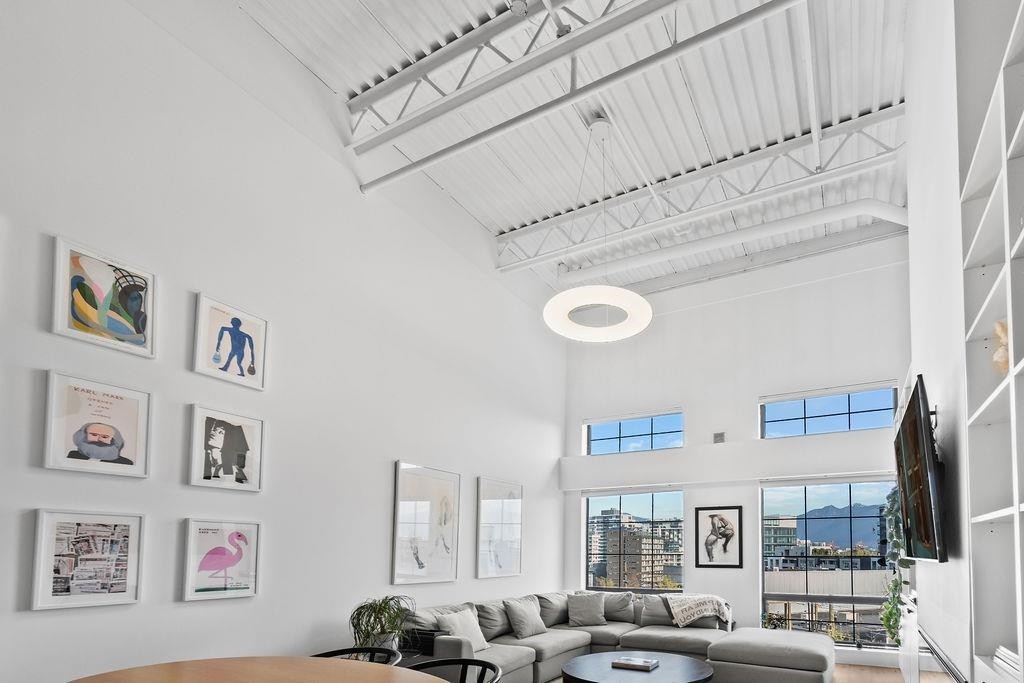 417-237 4Th Avenue E, Vancouver, BC
