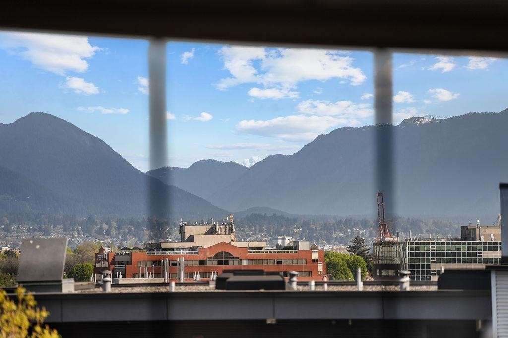417-237 4Th Avenue E, Vancouver, BC
