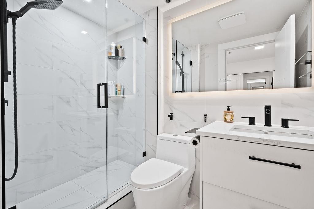 417-237 4Th Avenue E, Vancouver, BC