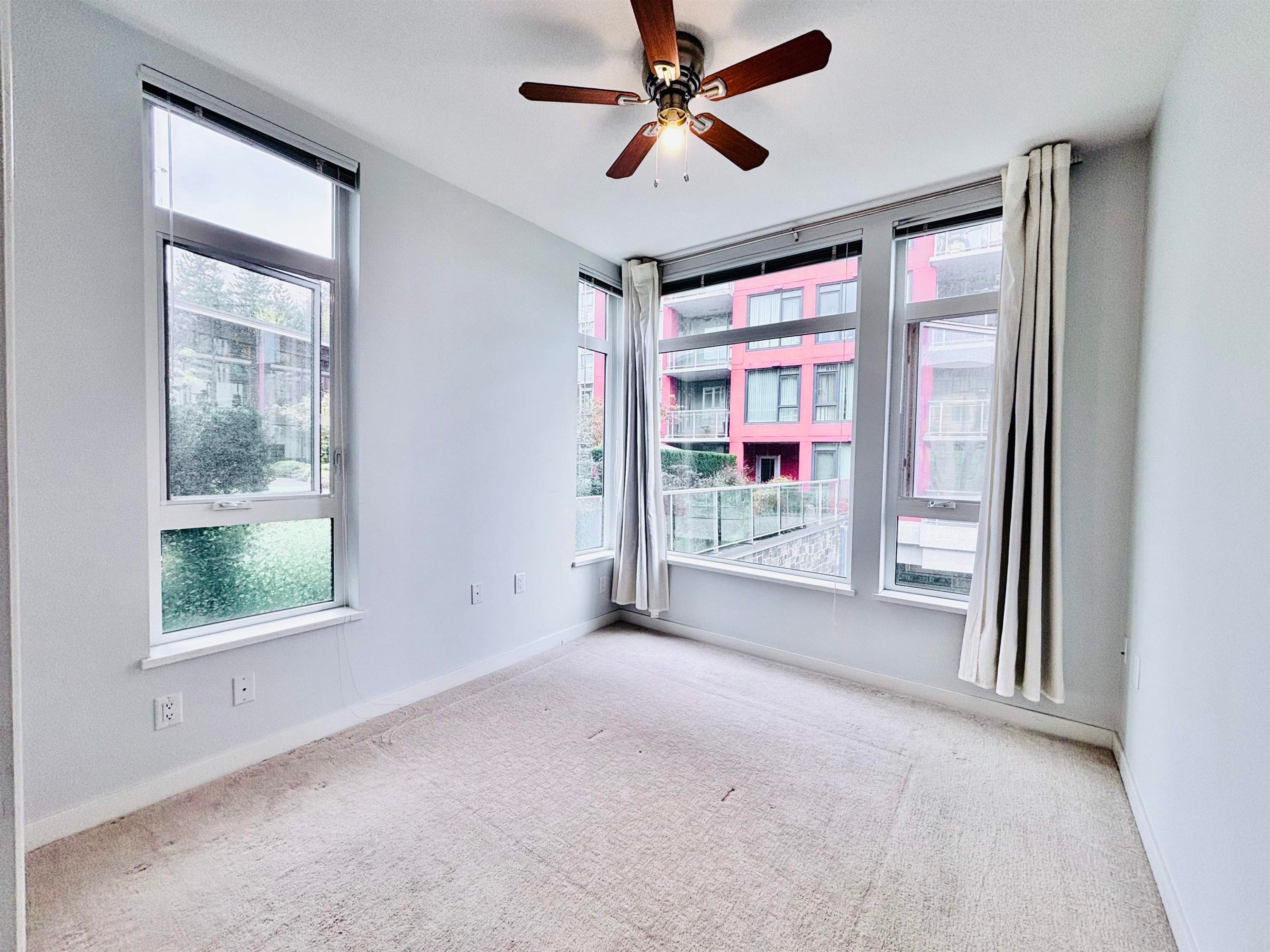 302-3263 Pierview Crescent, Vancouver, BC