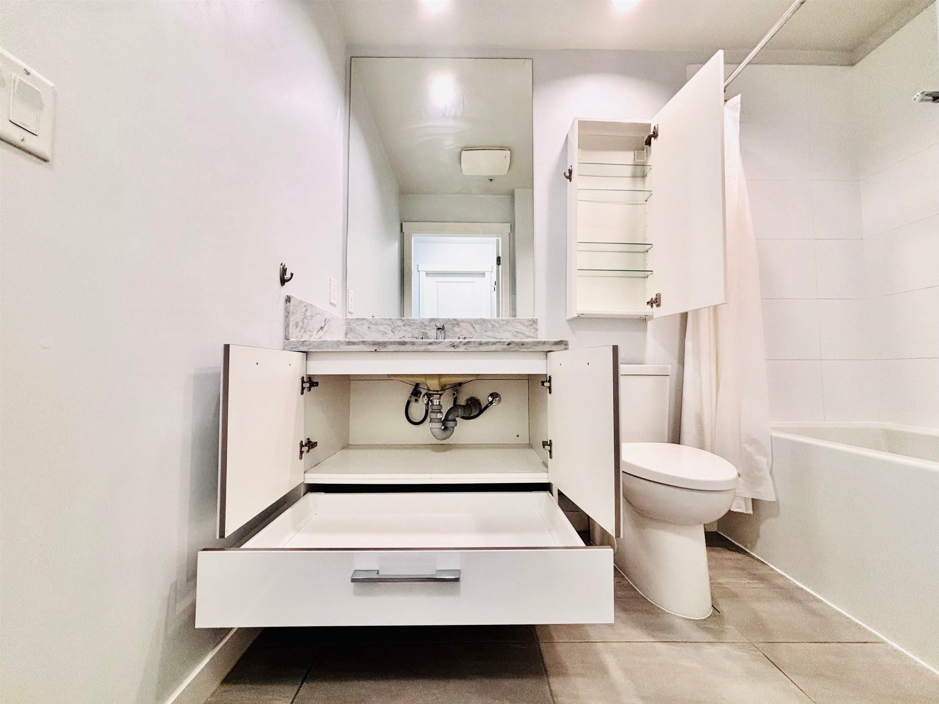 302-3263 Pierview Crescent, Vancouver, BC