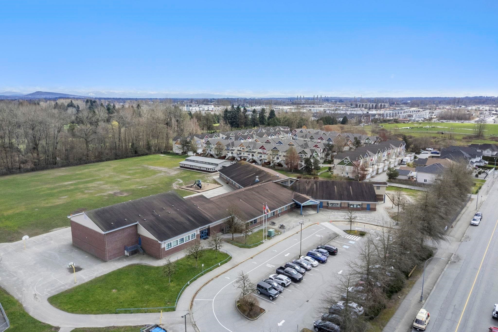 32-1108 Riverside Close, Port Coquitlam, BC