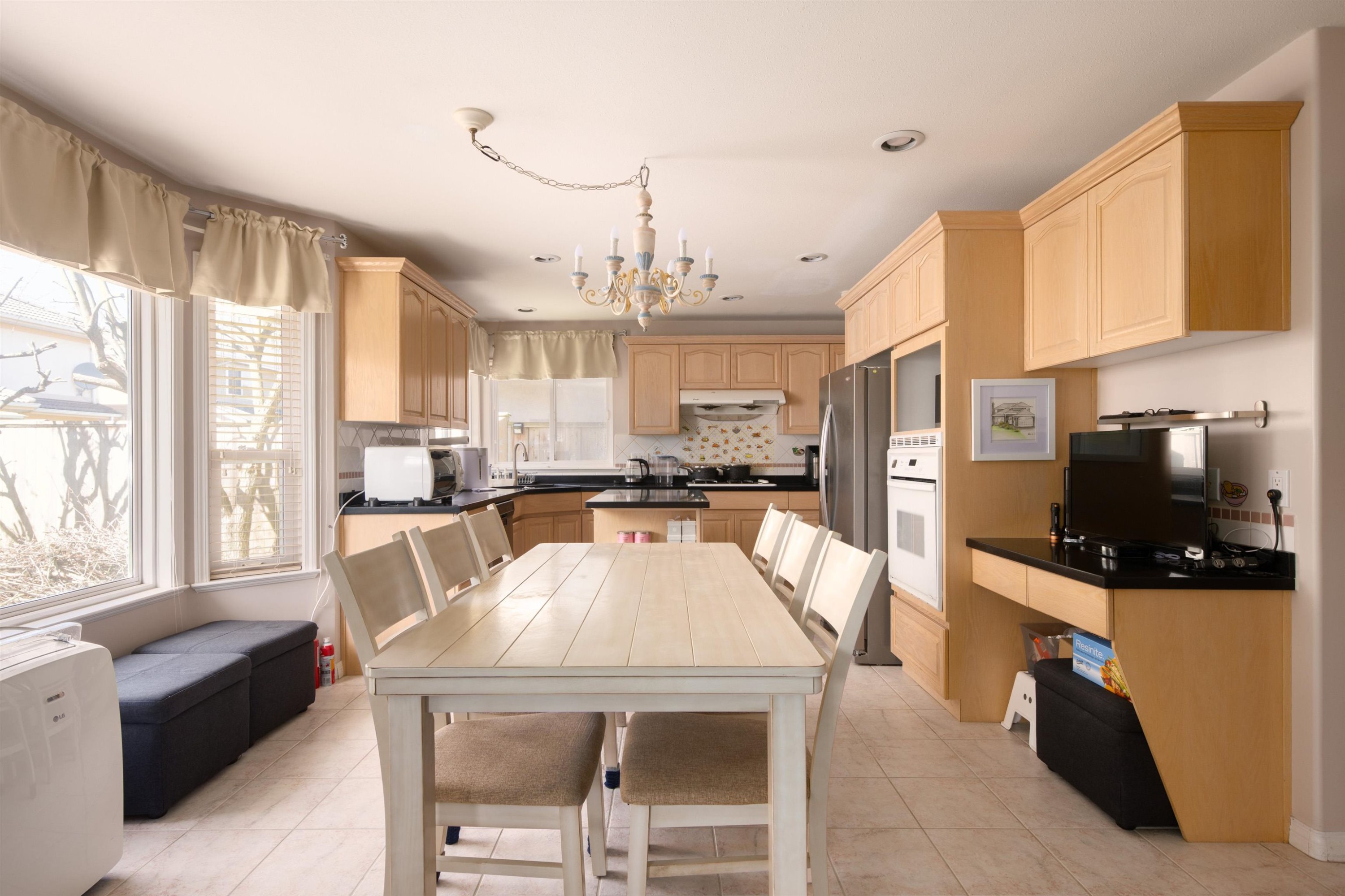 3628 Mckay Drive, Richmond, BC