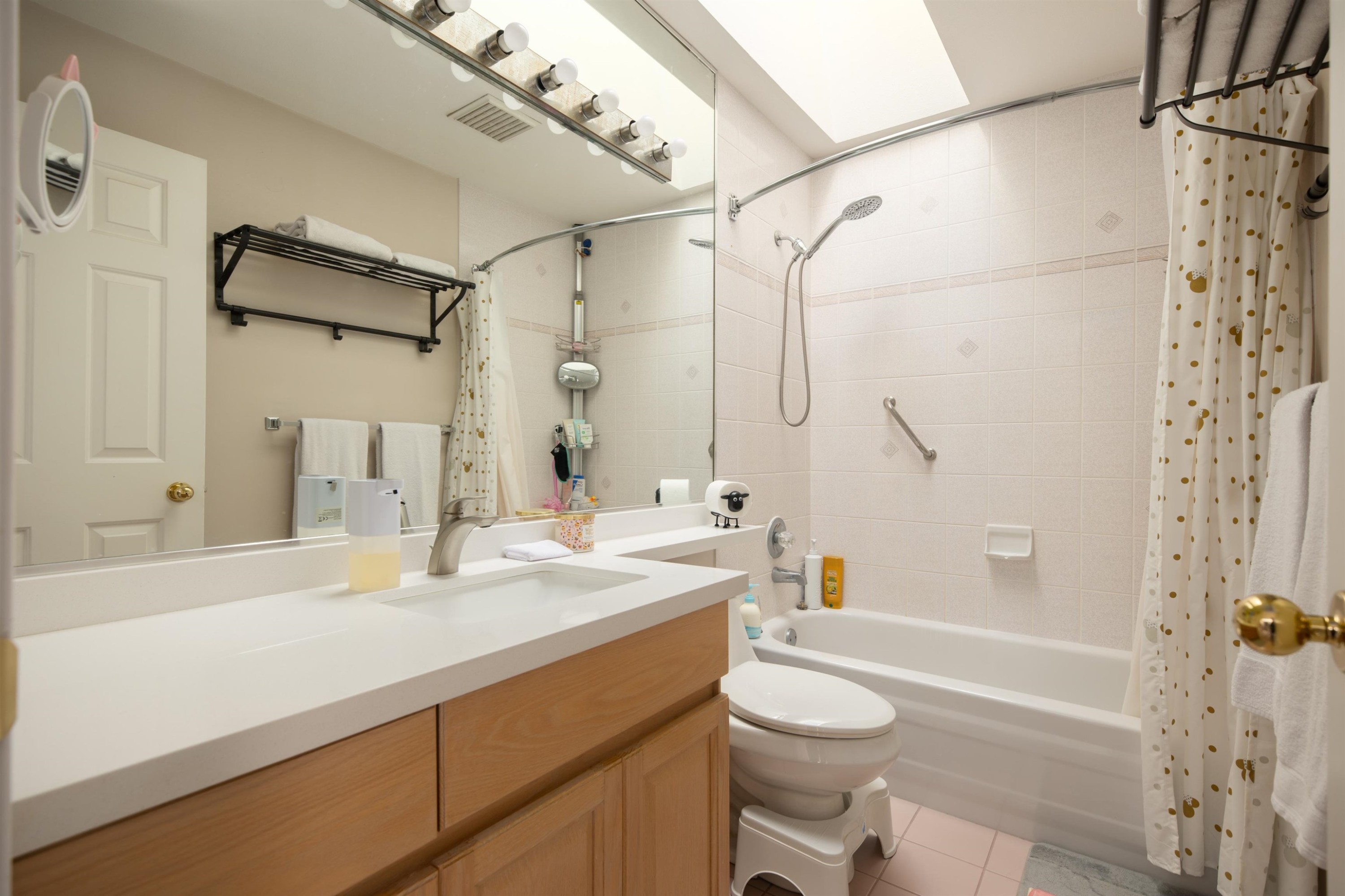 3628 Mckay Drive, Richmond, BC