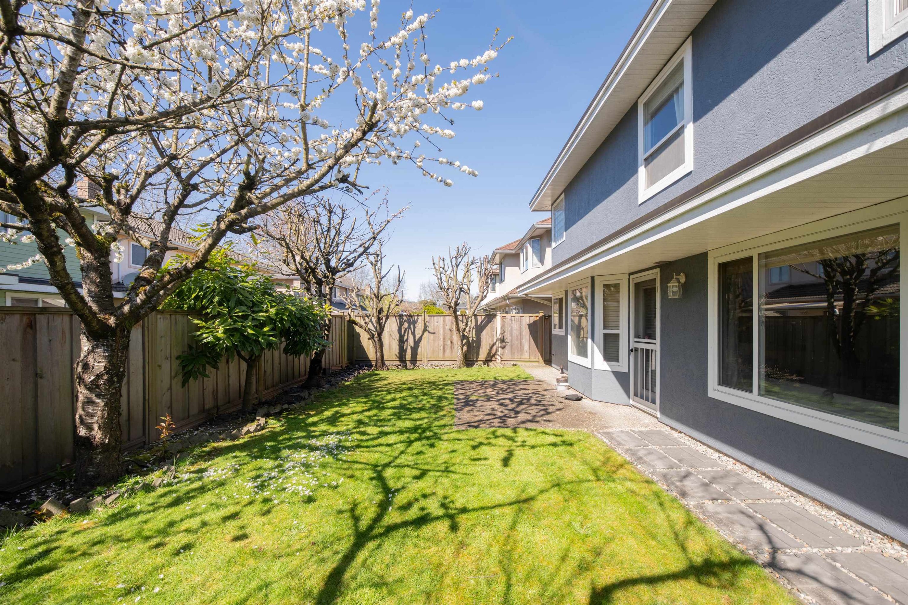 3628 Mckay Drive, Richmond, BC