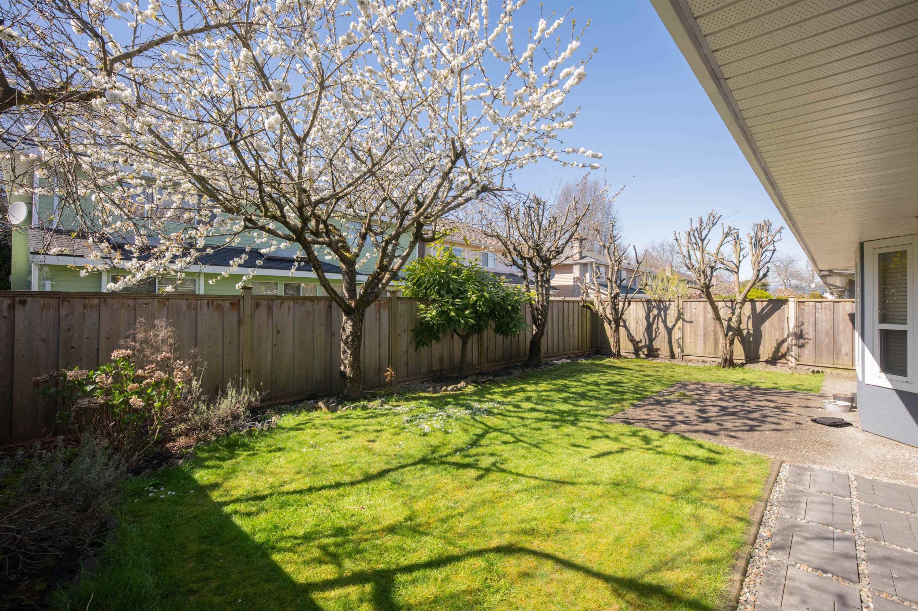 3628 Mckay Drive, Richmond, BC