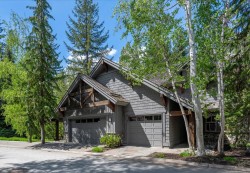 1-4668 Blackcomb Way Whistler, BC V8E 0Z2