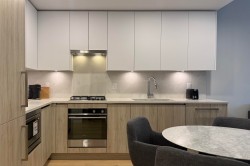 1-BDRM-423 6th Street West Vancouver, BC V7T 0A1