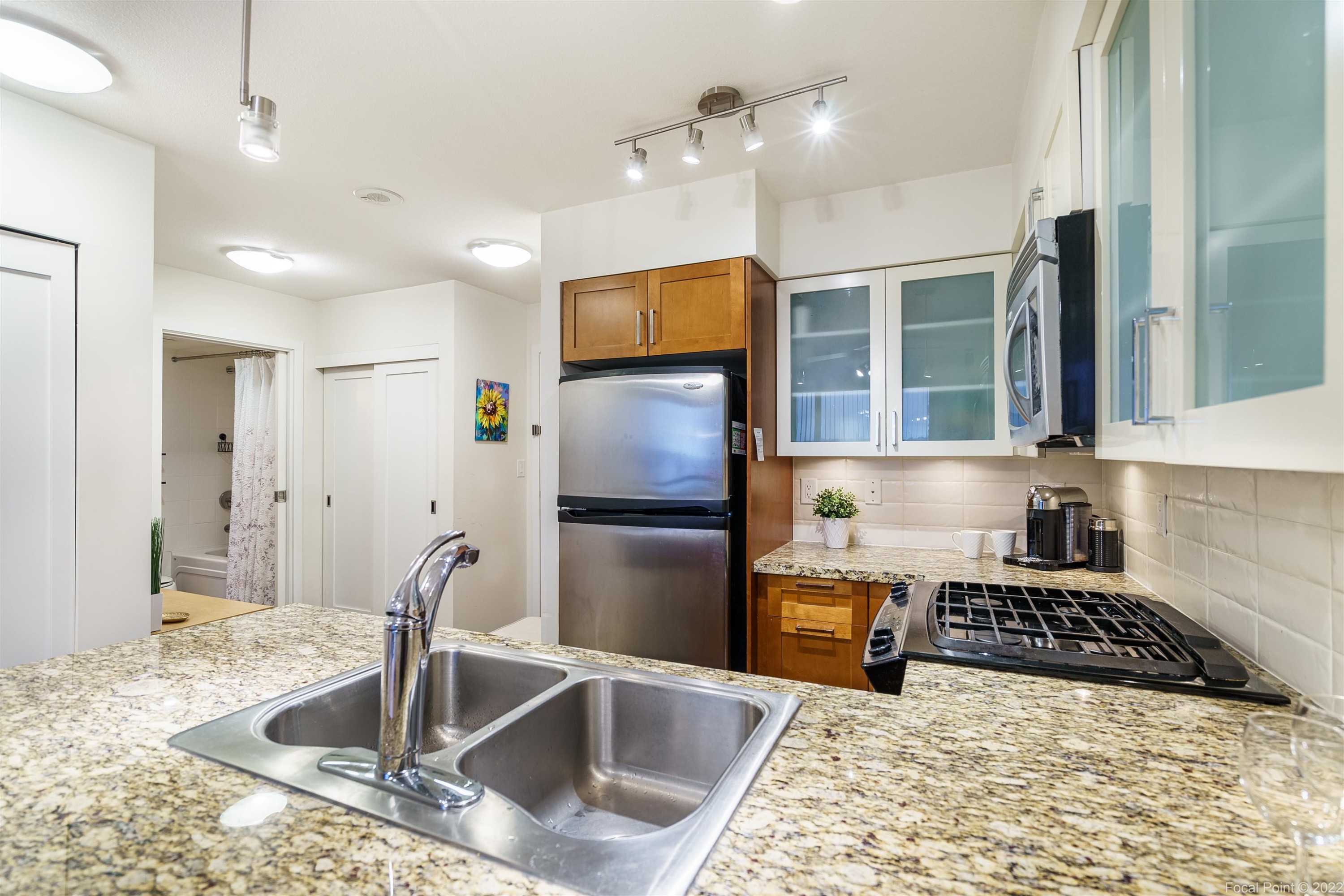 1102-1 Renaissance Square, New Westminster, BC