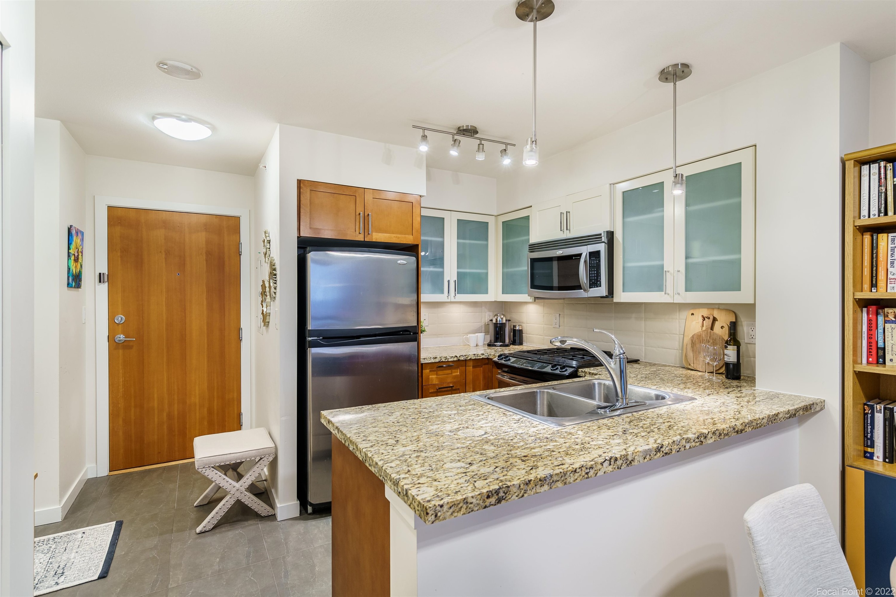 1102-1 Renaissance Square, New Westminster, BC