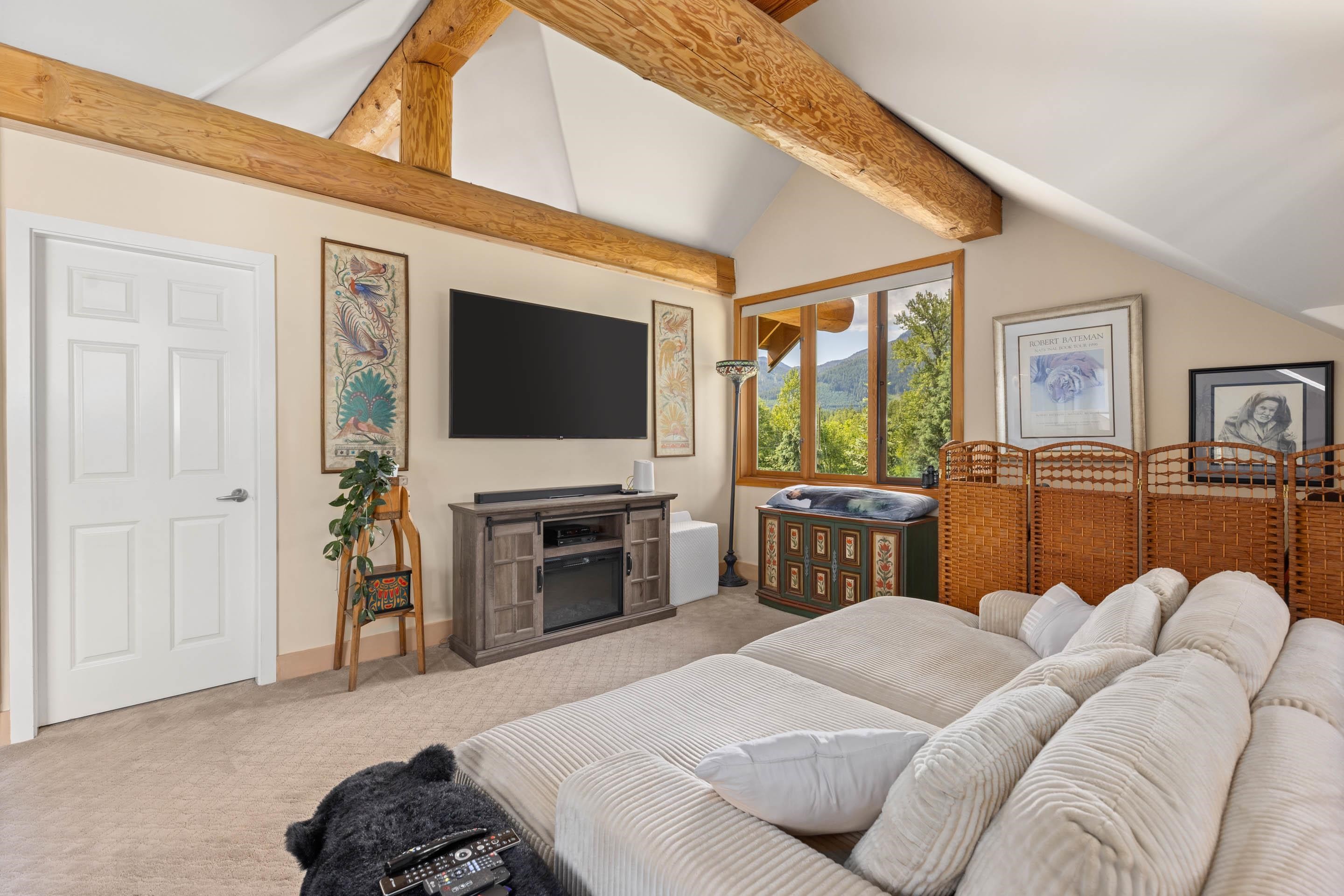 7744 Owl Ridge Road, Mount Currie, BC - Indoor