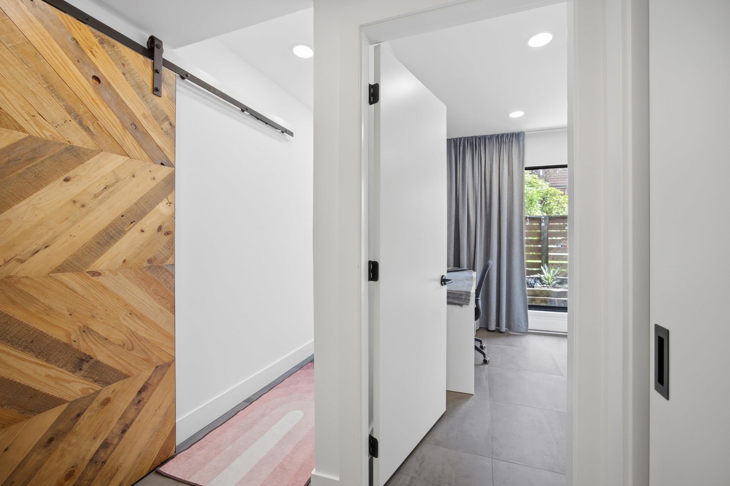 3321 Mountain Highway, North Vancouver, BC