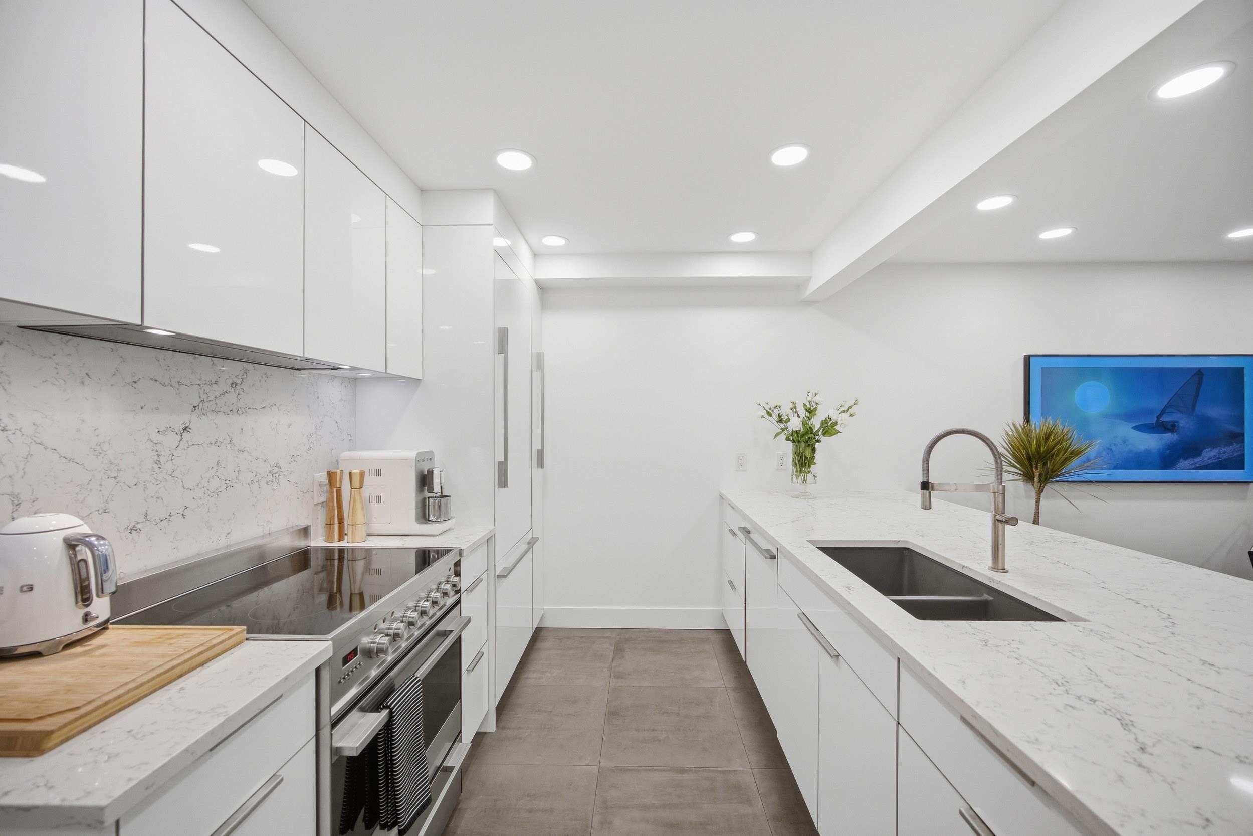 3321 Mountain Highway, North Vancouver, BC