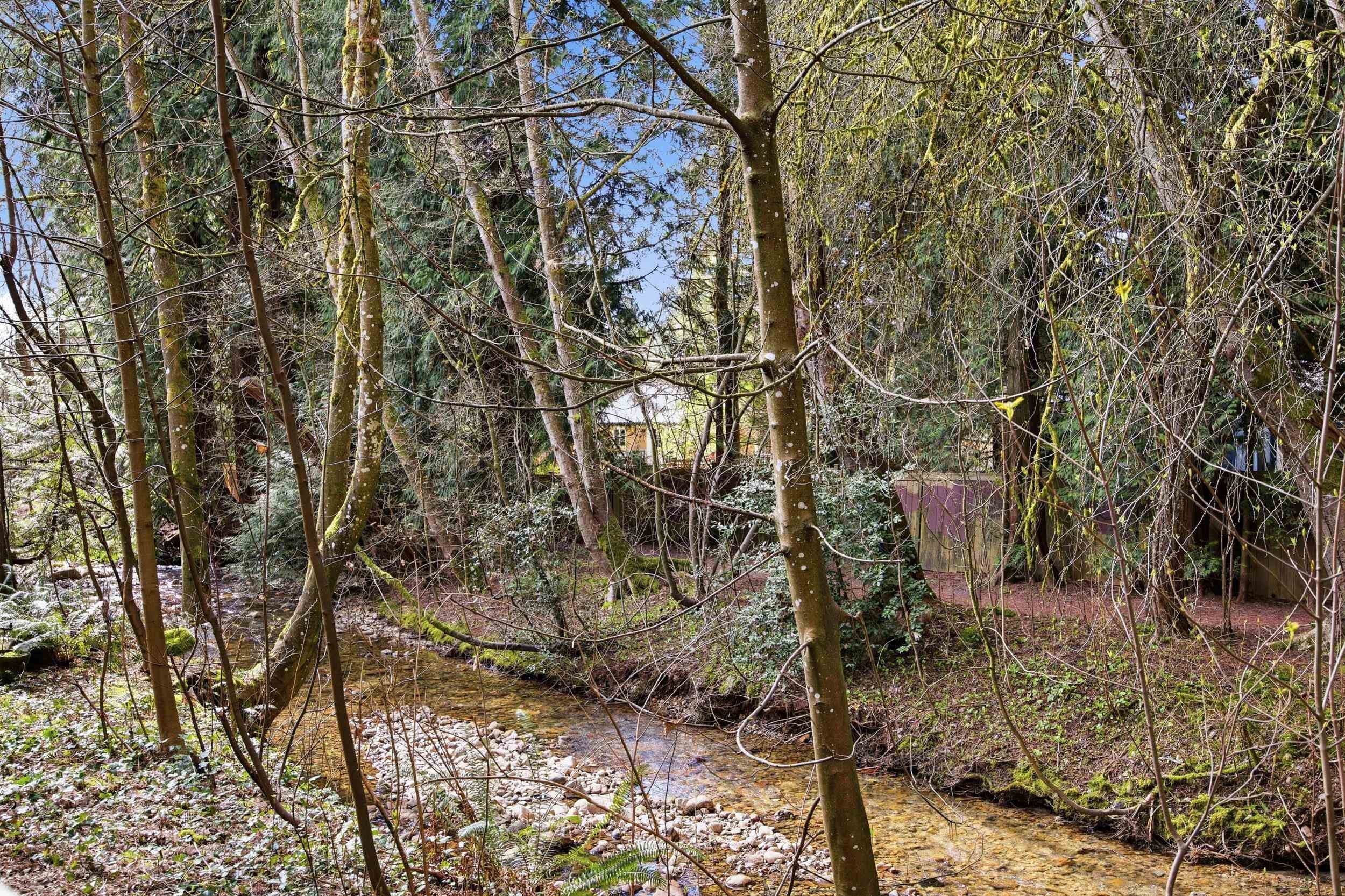 3321 Mountain Highway, North Vancouver, BC