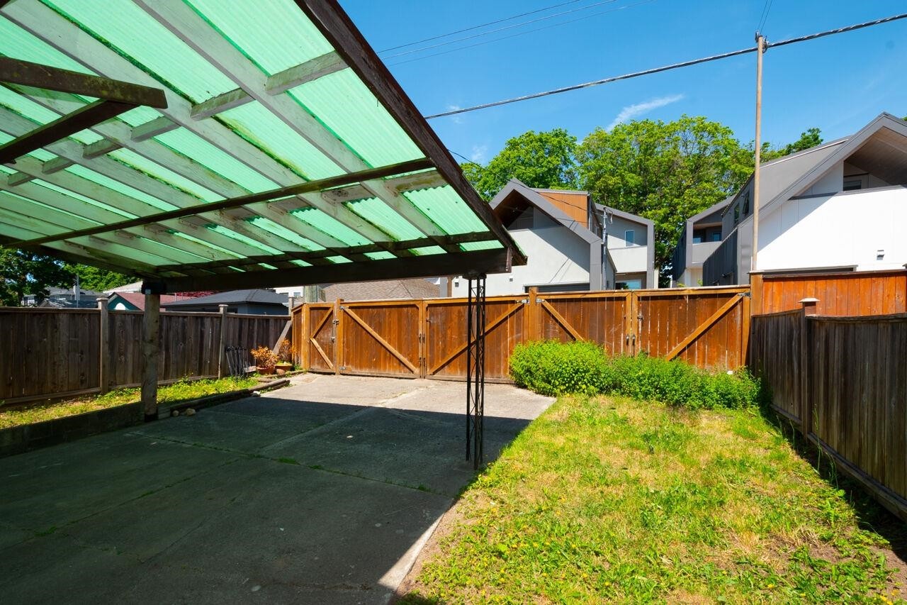 4131 16Th Avenue W, Vancouver, BC