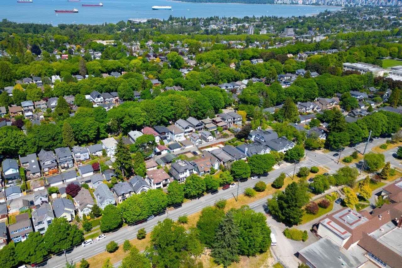 4131 16Th Avenue W, Vancouver, BC