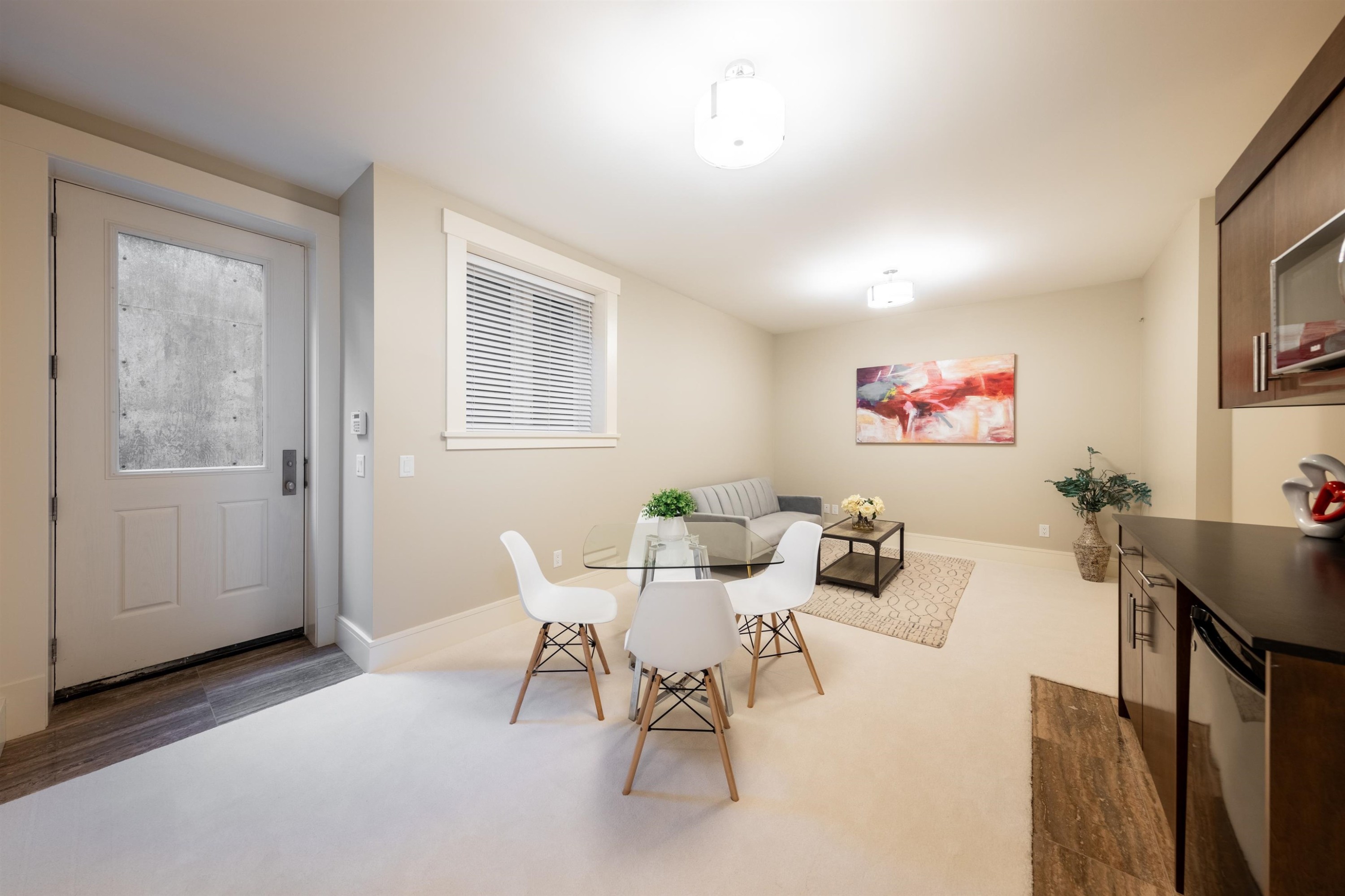 2645 Rosebery Avenue, West Vancouver, BC